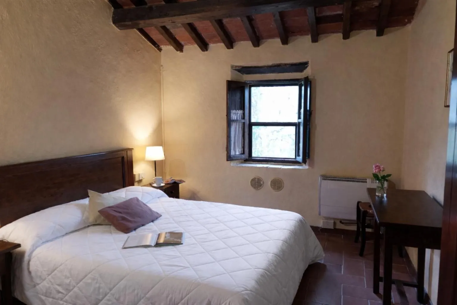 Bed in Fattoria Agriturismo Nerbona