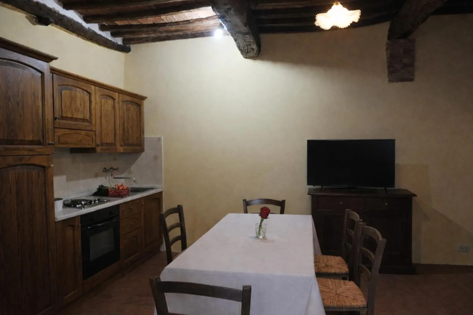 Kitchen or kitchenette in Fattoria Agriturismo Nerbona