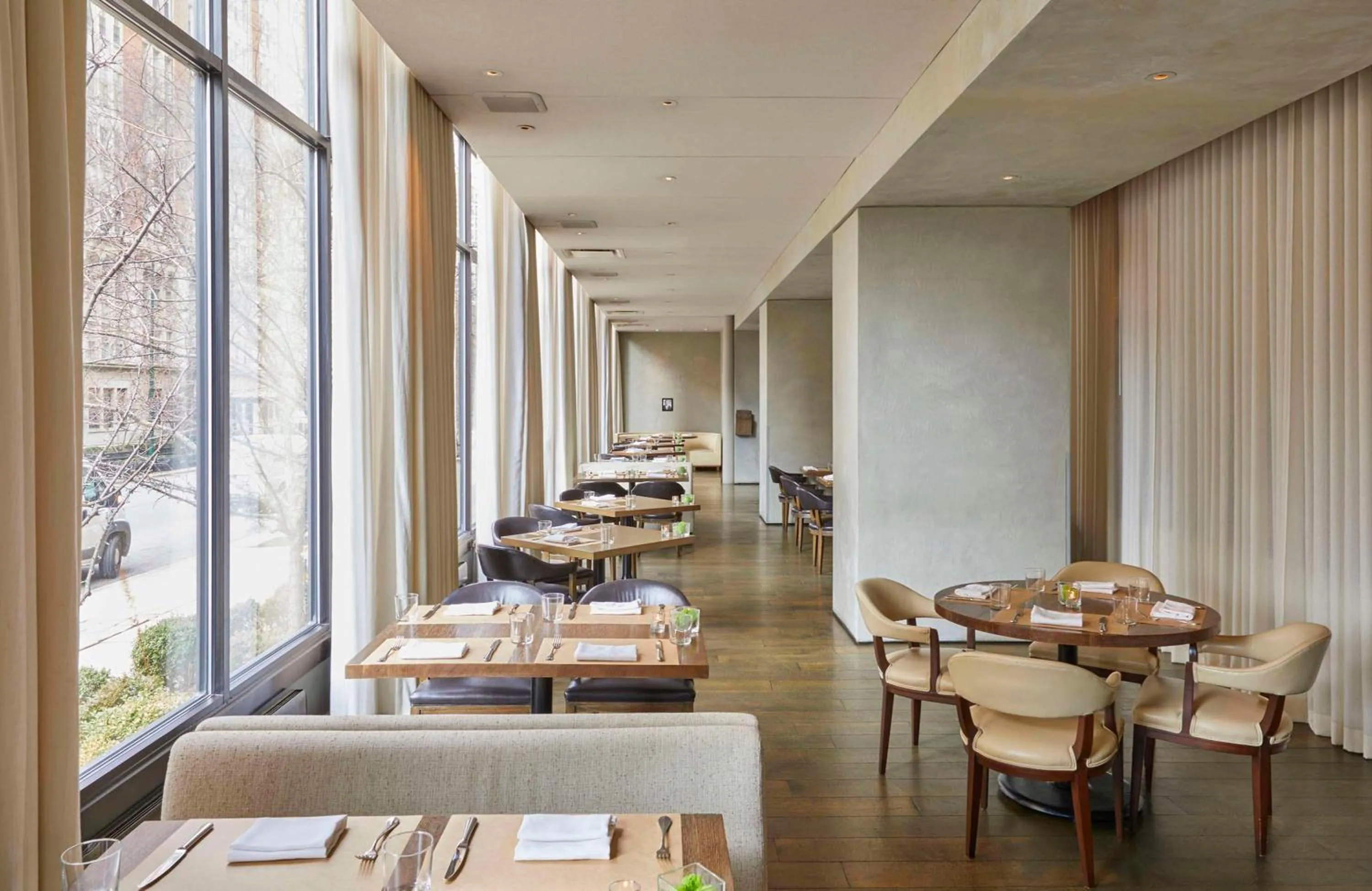 Restaurant/places to eat in Ambassador Chicago, part of JdV by Hyatt