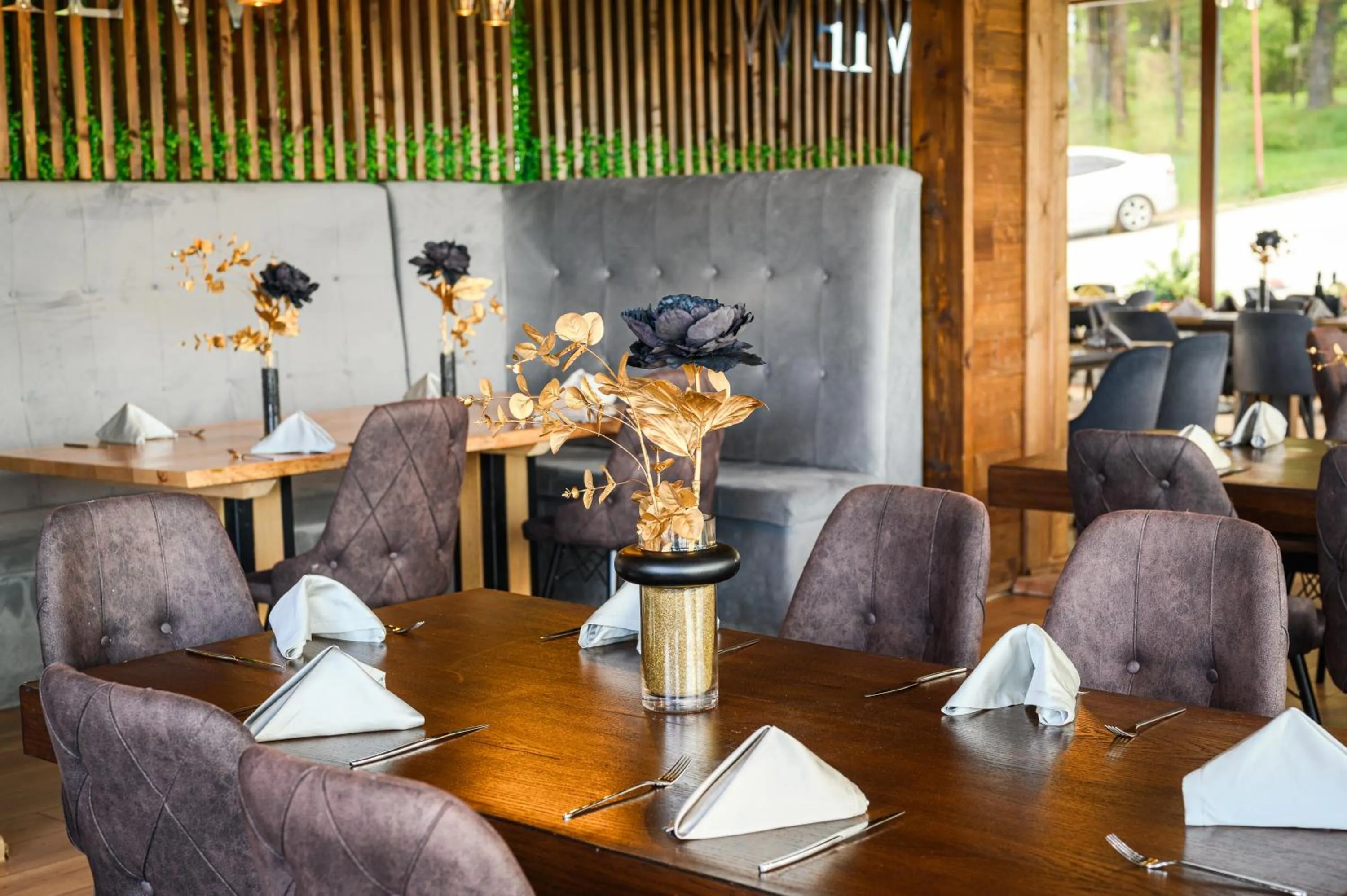 Restaurant/places to eat in Katalina SPA Resort