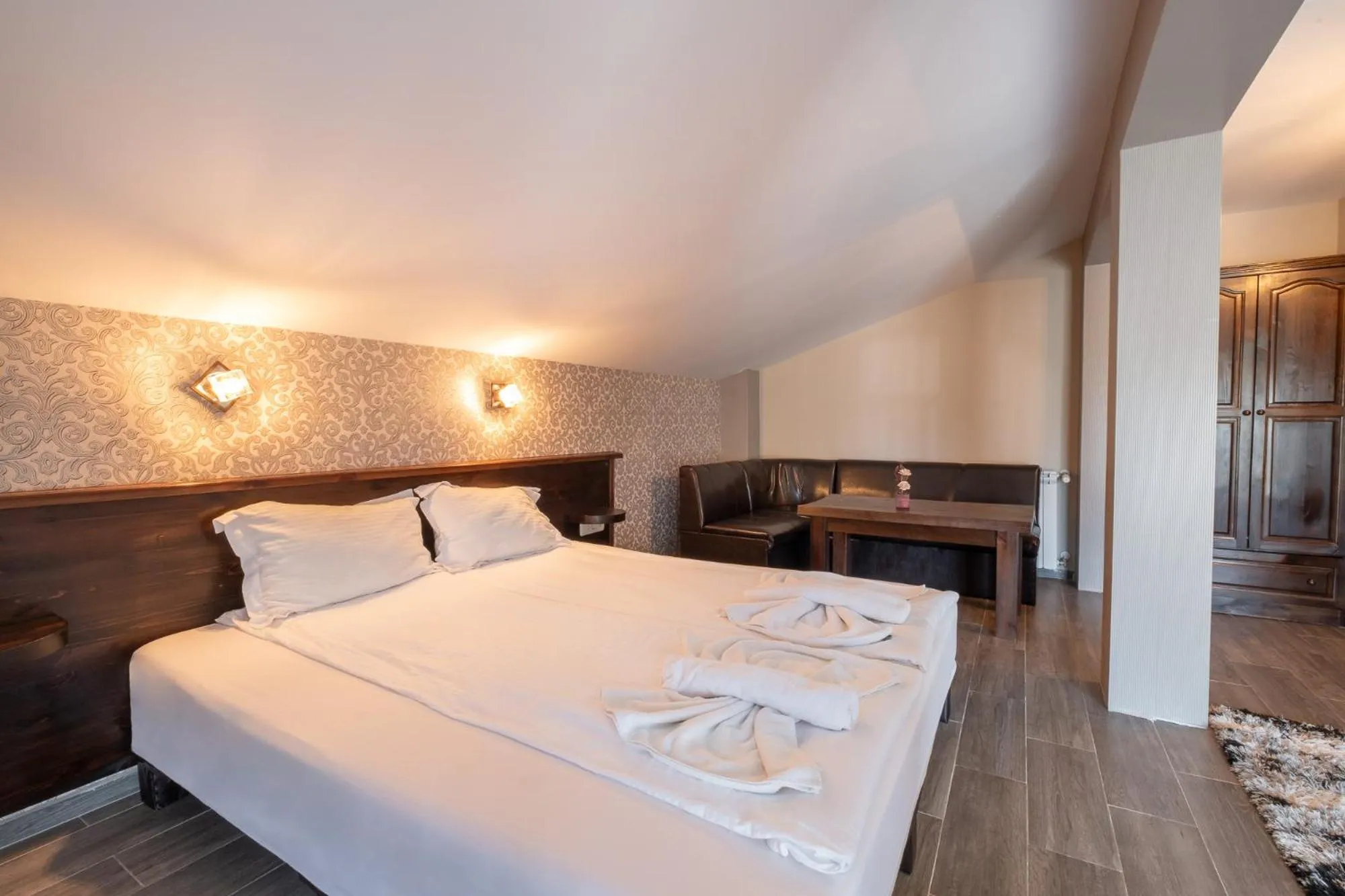 Photo of the whole room, Bed in Katalina SPA Resort