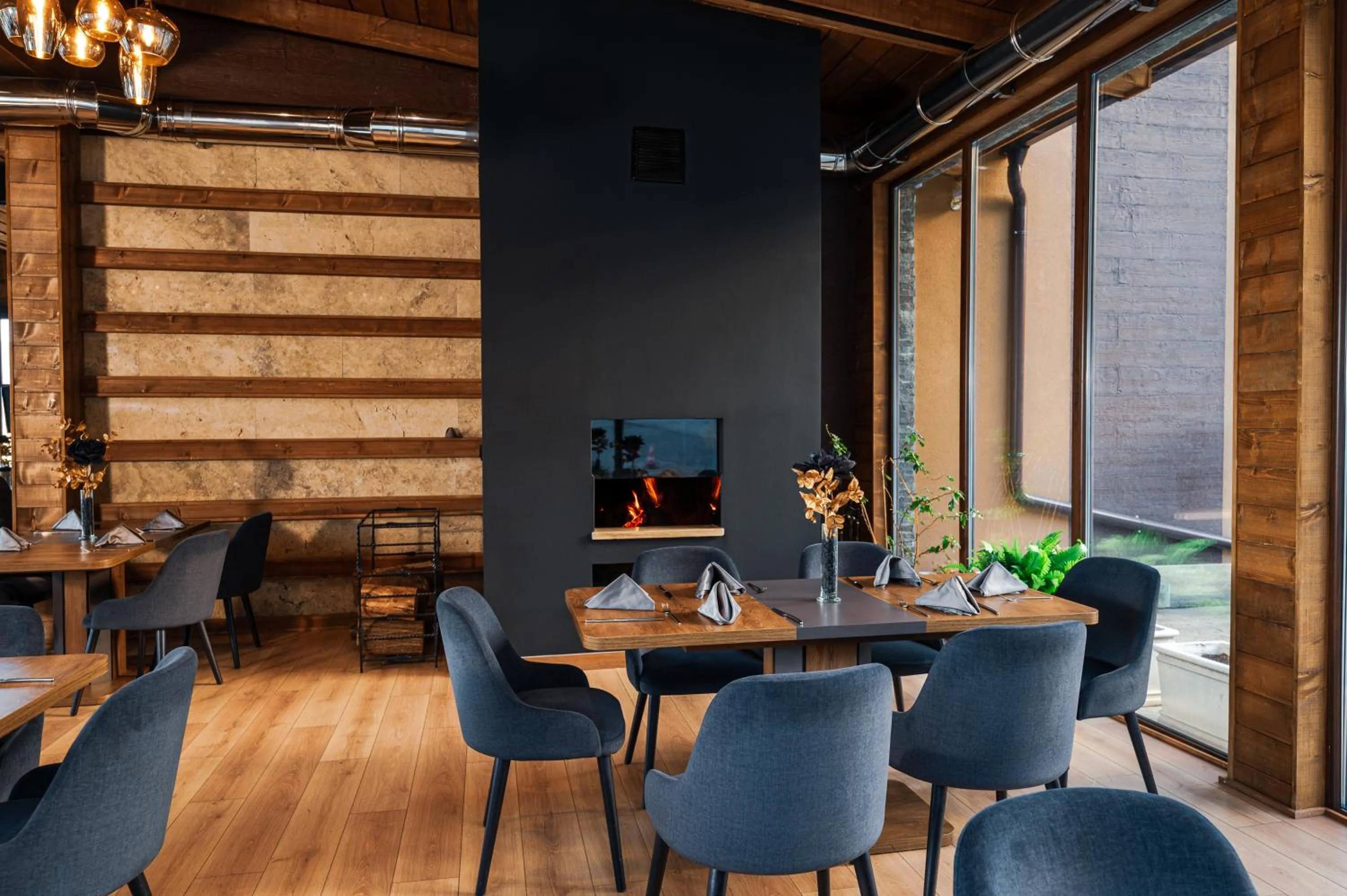 Restaurant/places to eat in Katalina SPA Resort