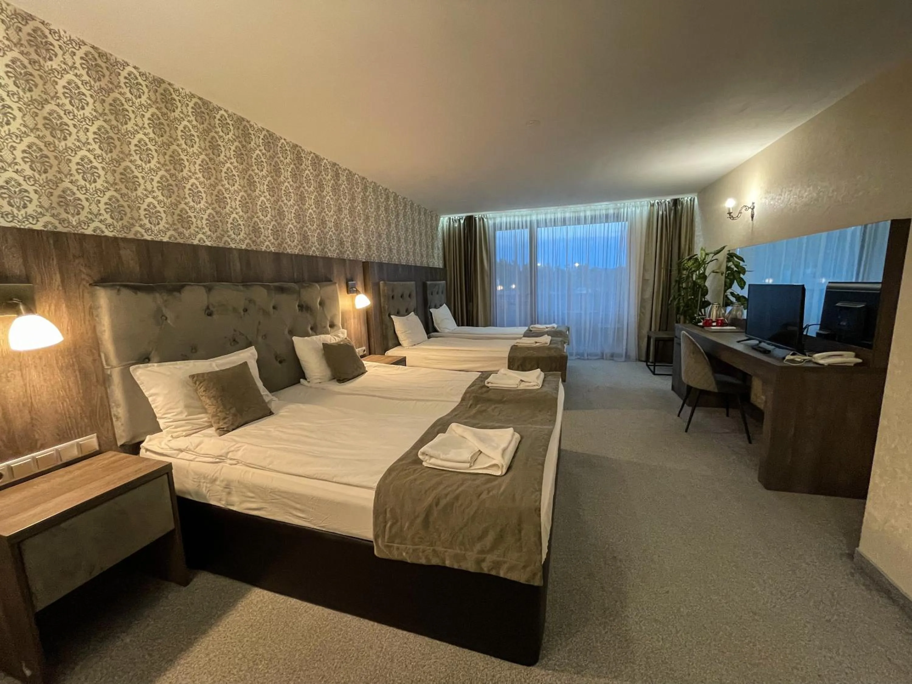 Photo of the whole room, Bed in Katalina SPA Resort