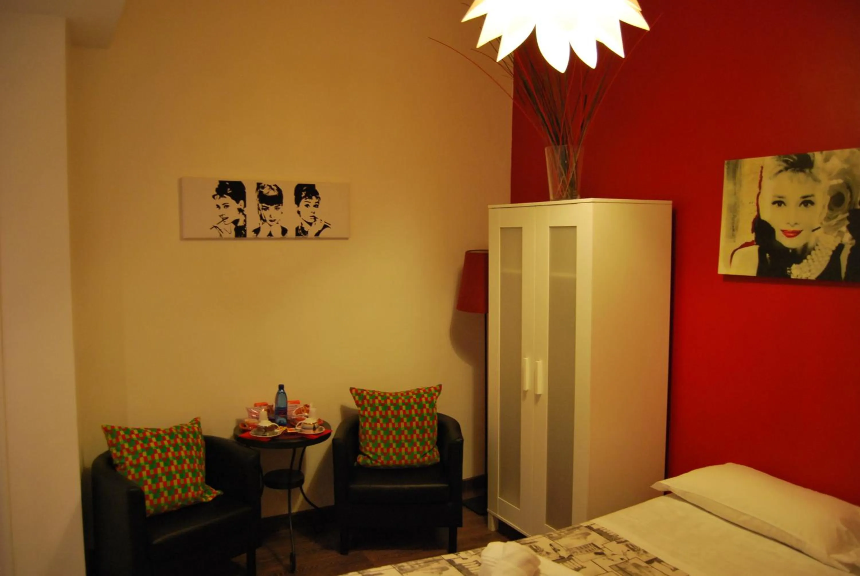 Photo of the whole room, Bed in Core De Roma Suites