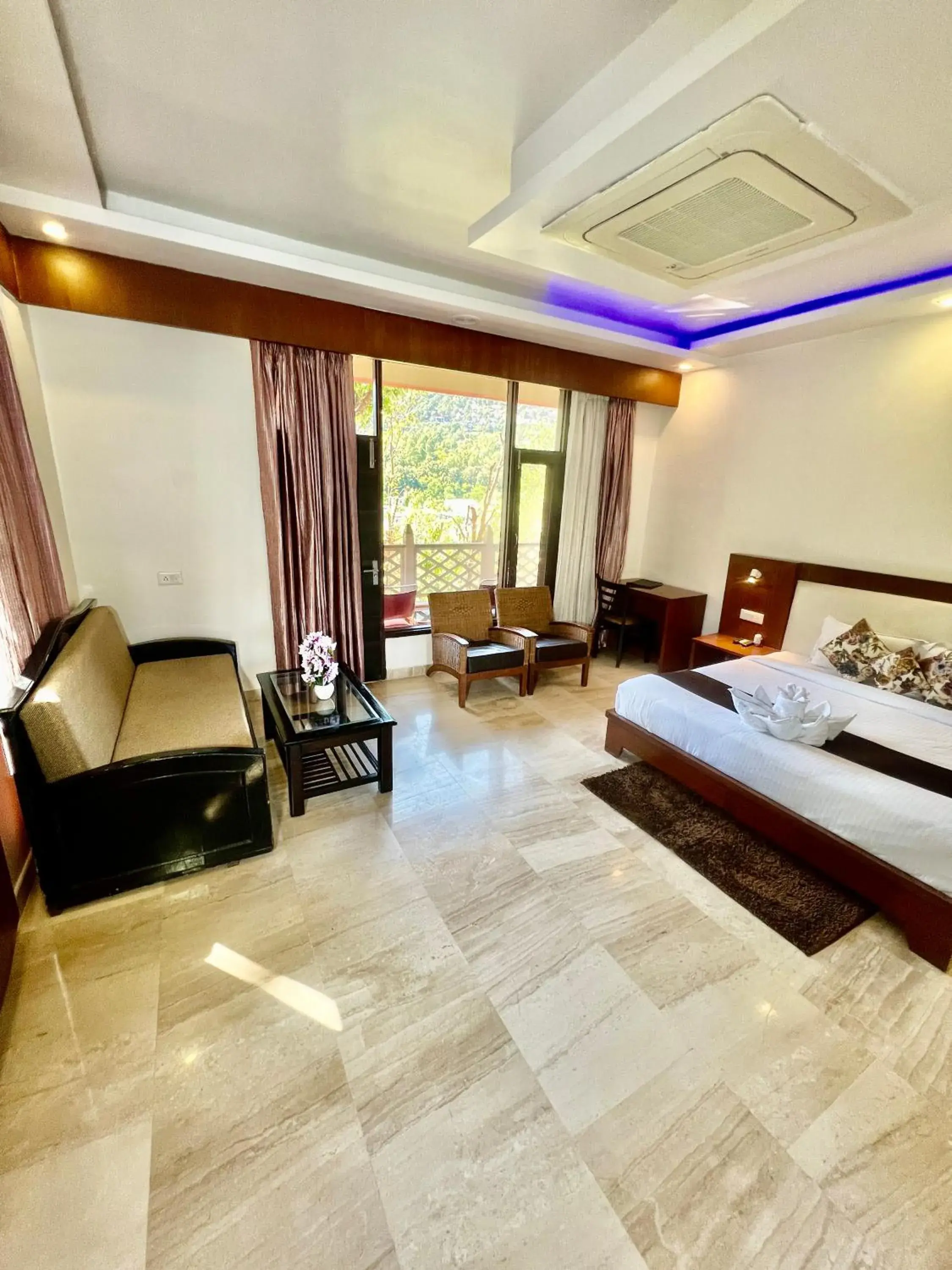 Queen Room with Balcony in Sea Hawk - Luxury Hill Resort 4 mins from Bhimtal Lake Queen Room with Balcony in Sea Hawk - Luxury Hill Resort 4 mins from Bhimtal Lake