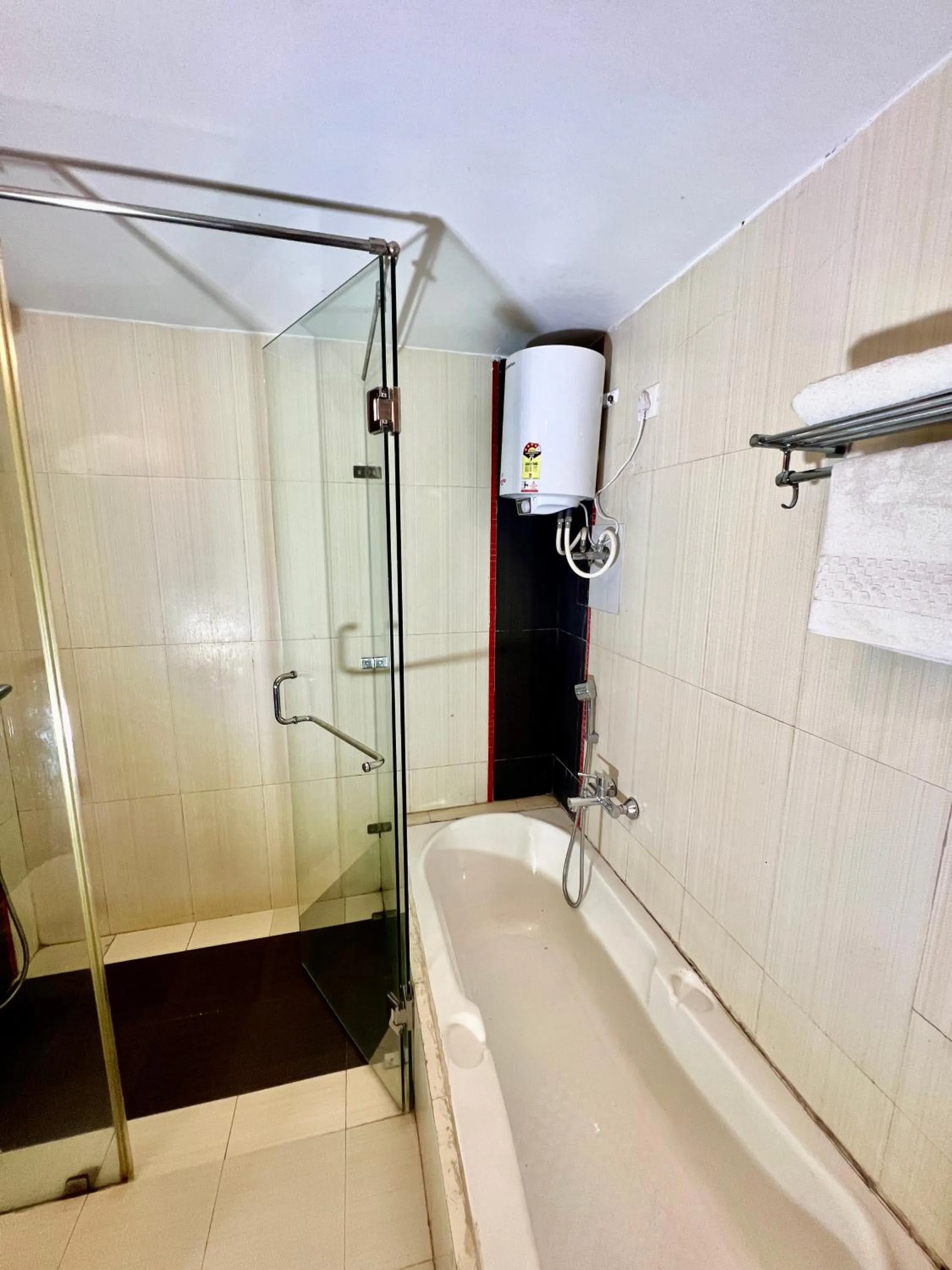 Bathroom in Sea Hawk - Luxury Hill Resort 4 mins from Bhimtal Lake