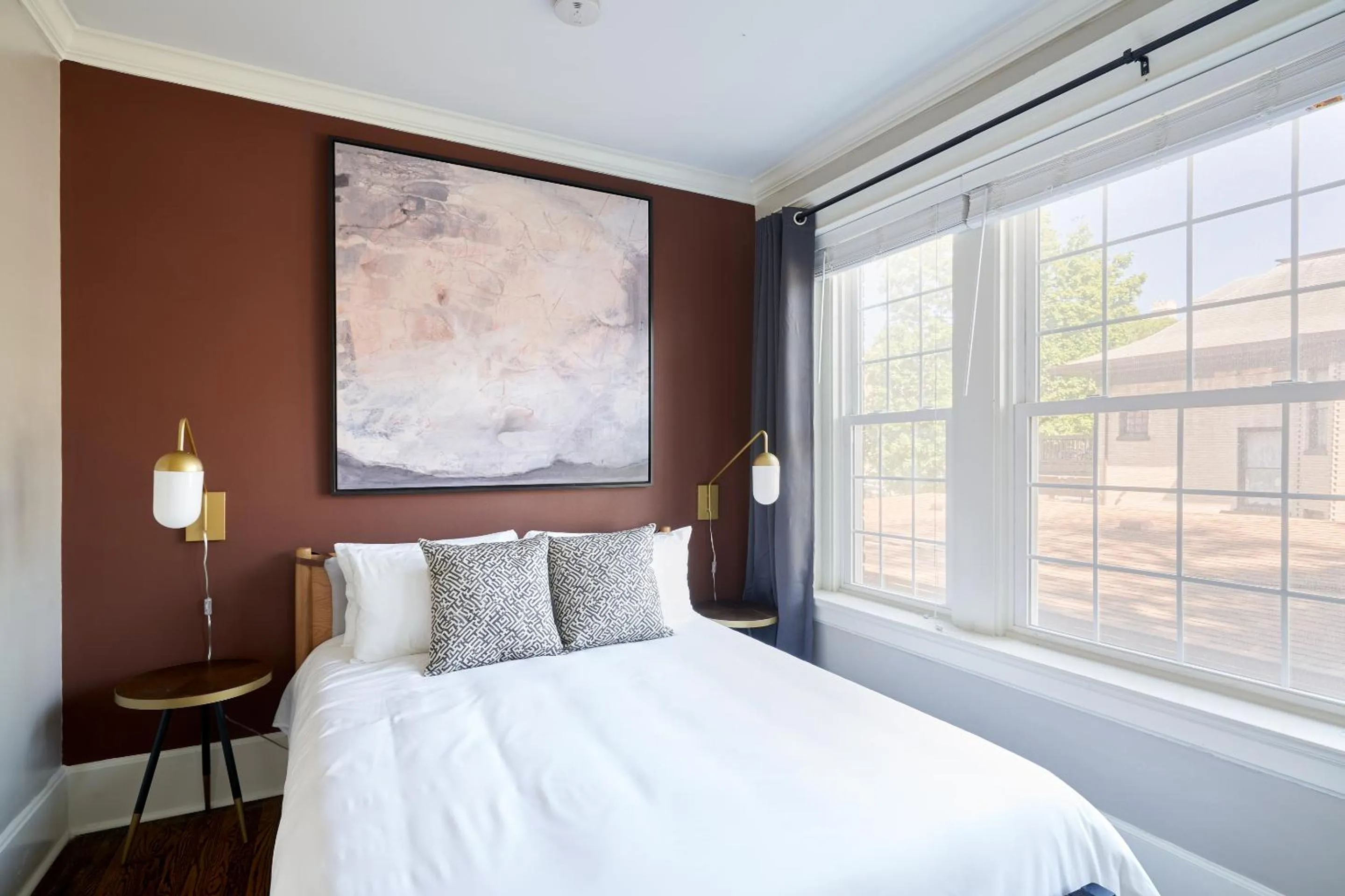 Bed in Sonder The Elliston