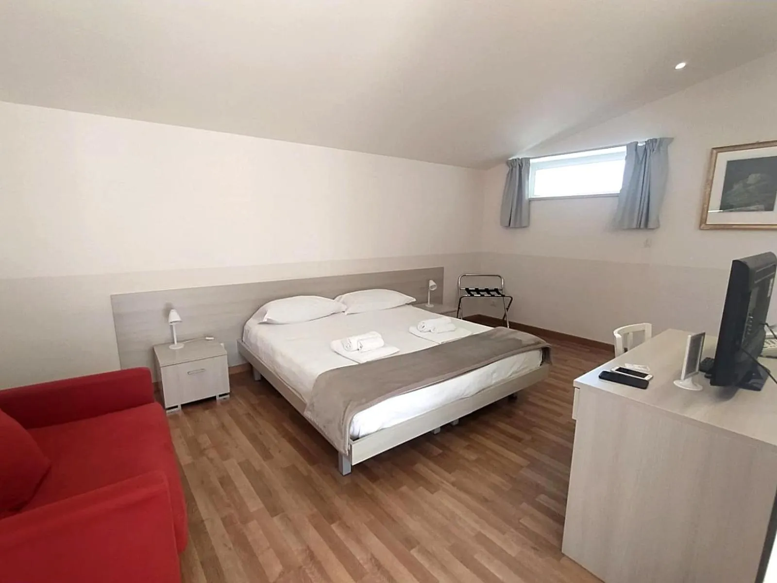 Photo of the whole room, Bed in Scicli Albergo Diffuso