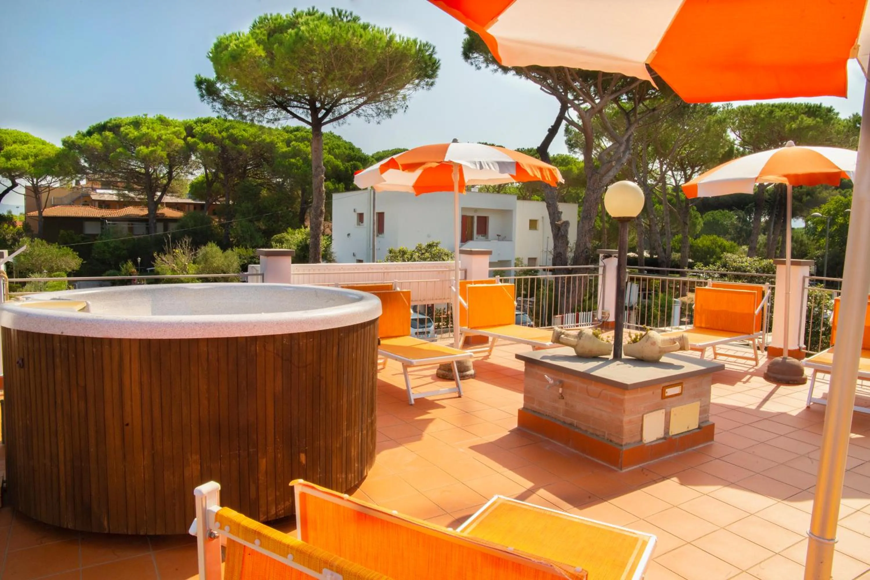 Swimming pool in Residence Le Rose