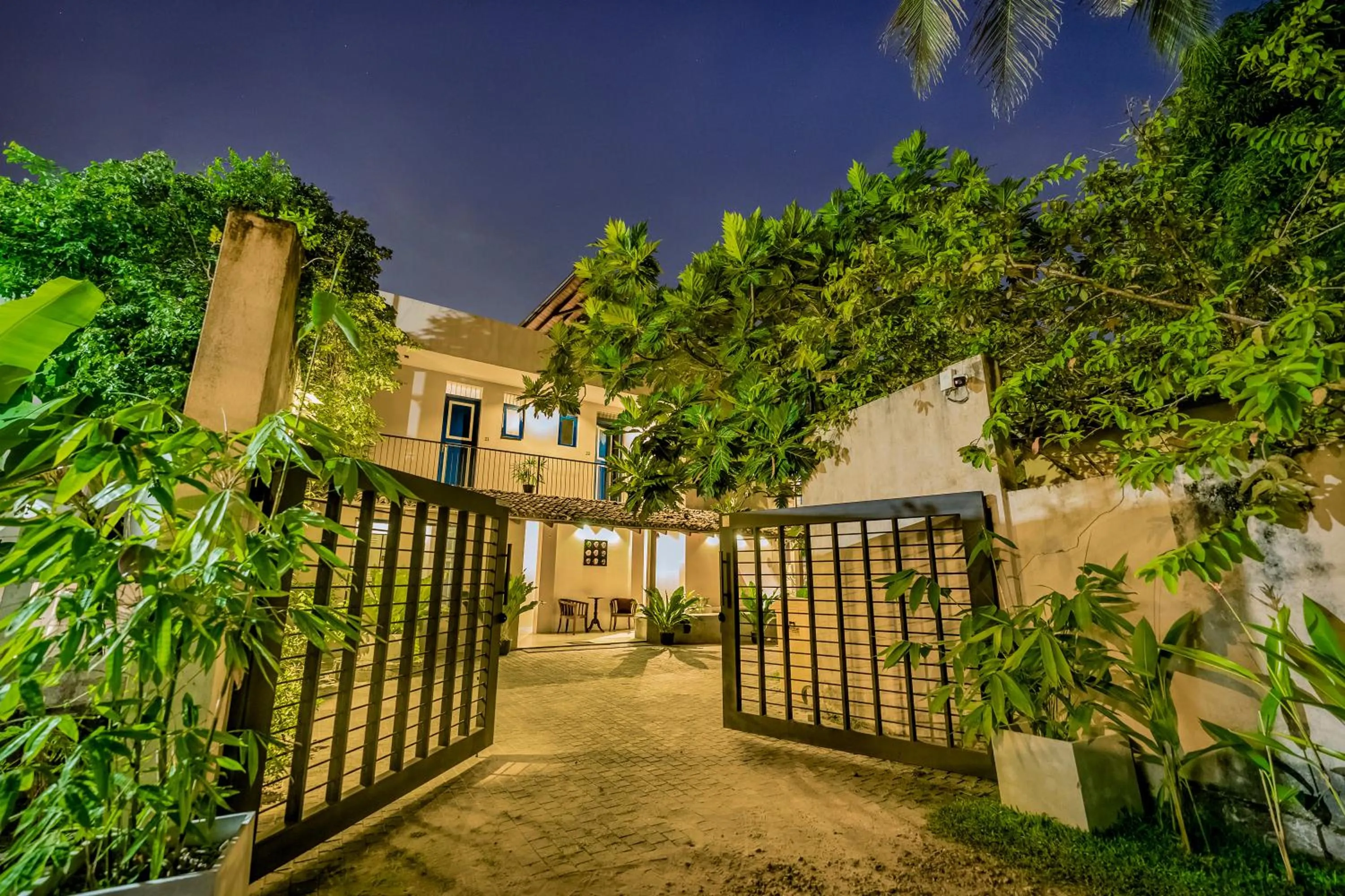 Facade/entrance in Urchin Unawatuna