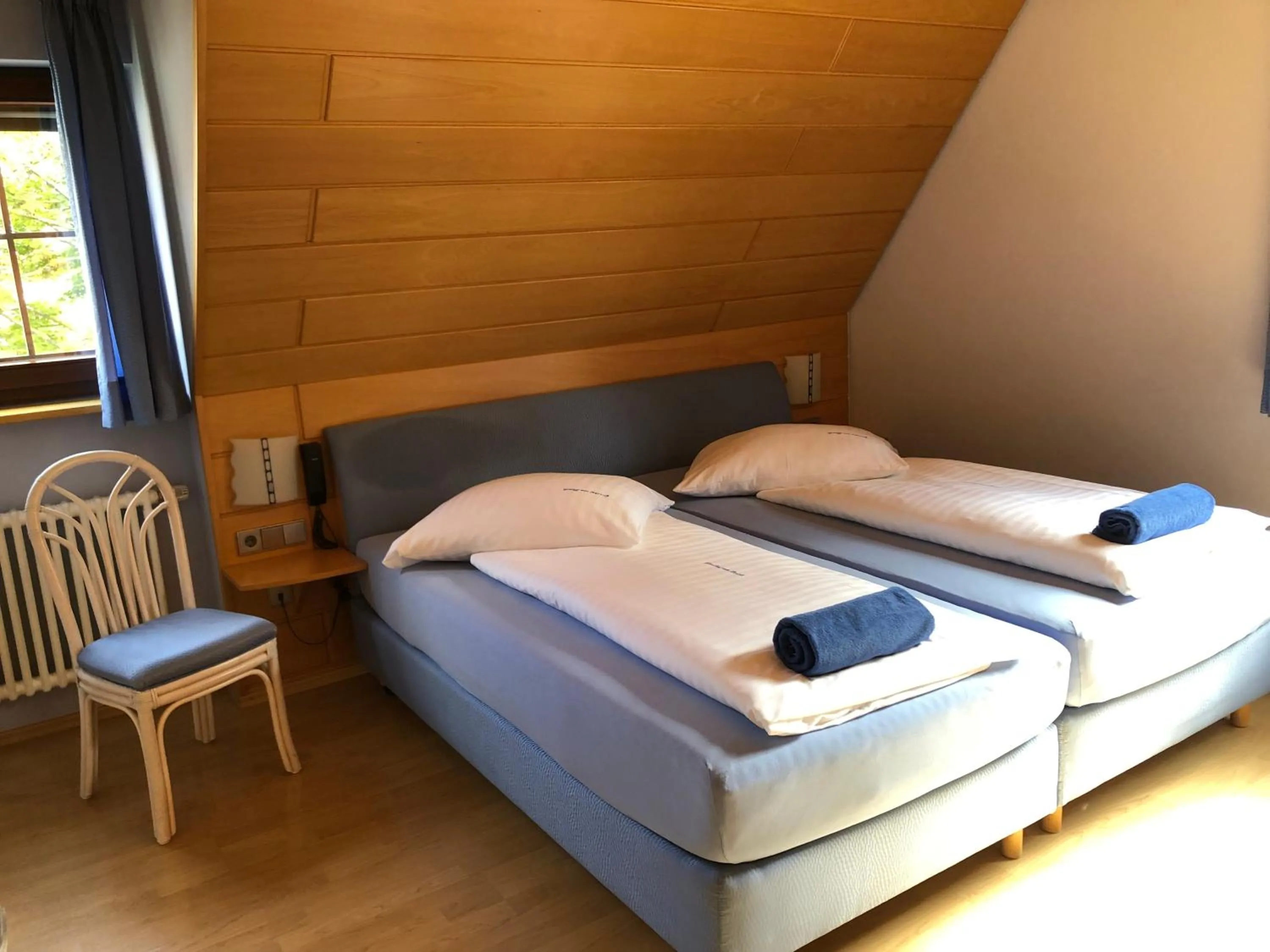 Bed in Gasthof zum Hirsch