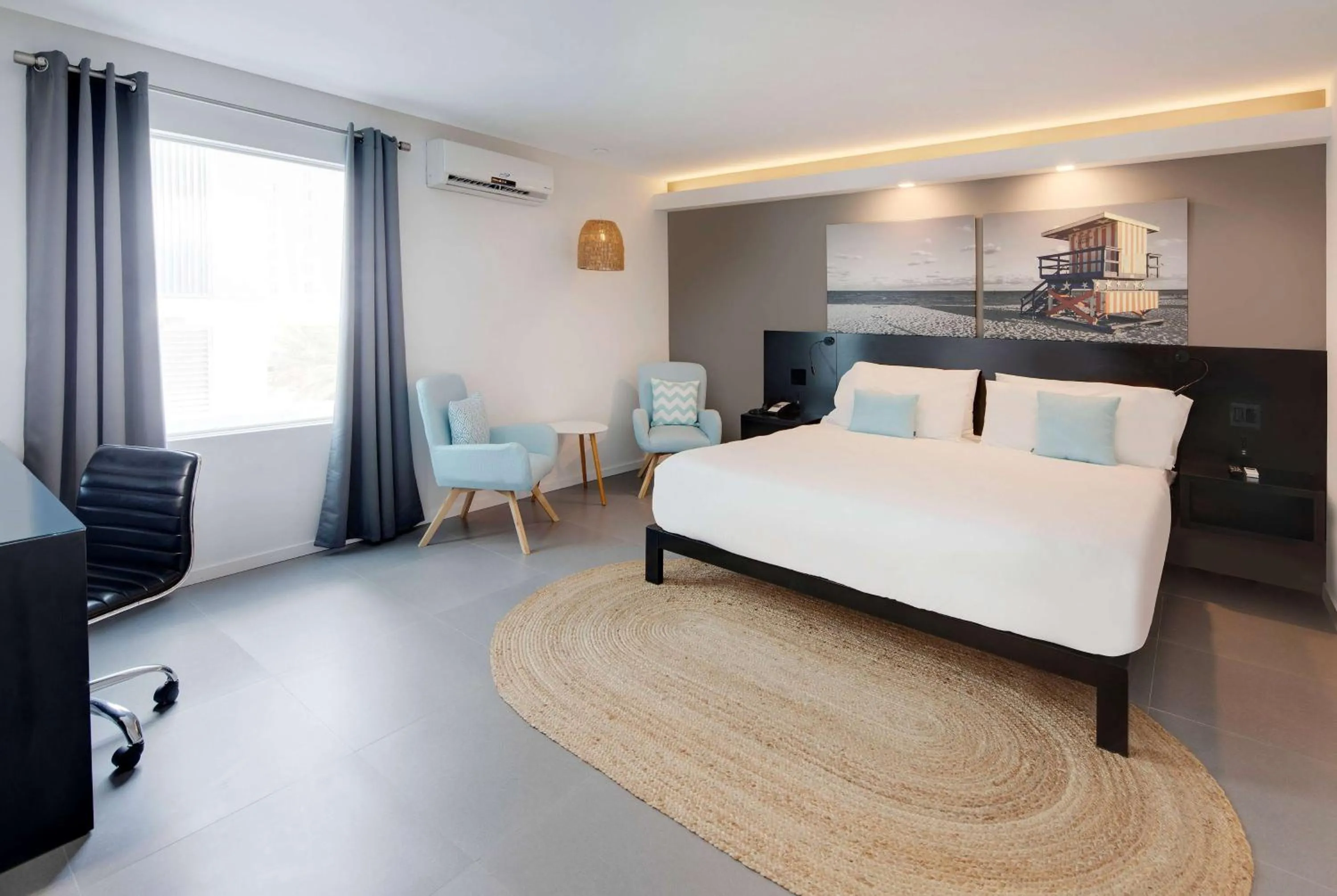 Photo of the whole room, Bed in MB Hotel, Trademark Collection by Wyndham