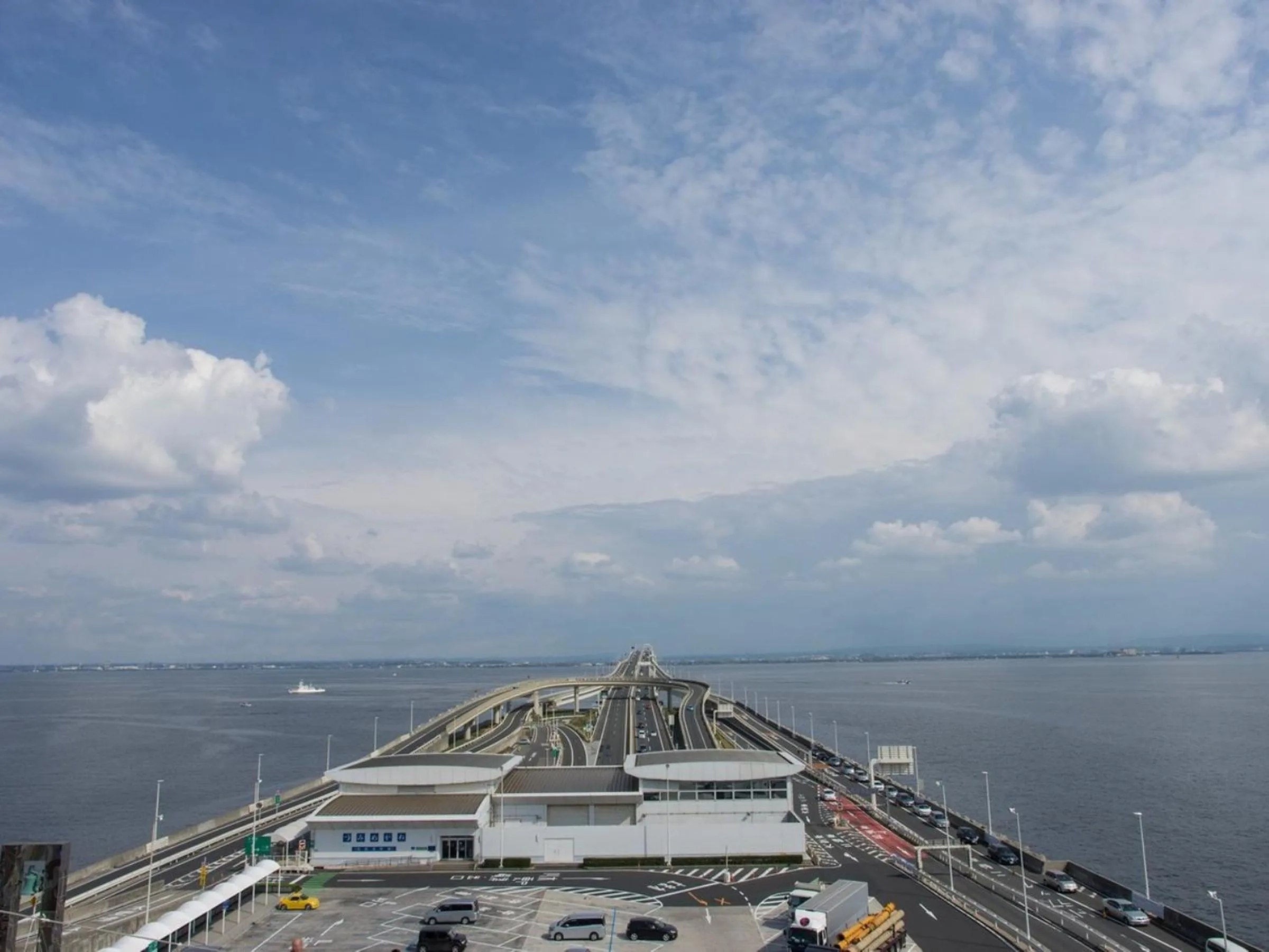 Sea view in Vessel Inn Keisei Tsudanuma Station