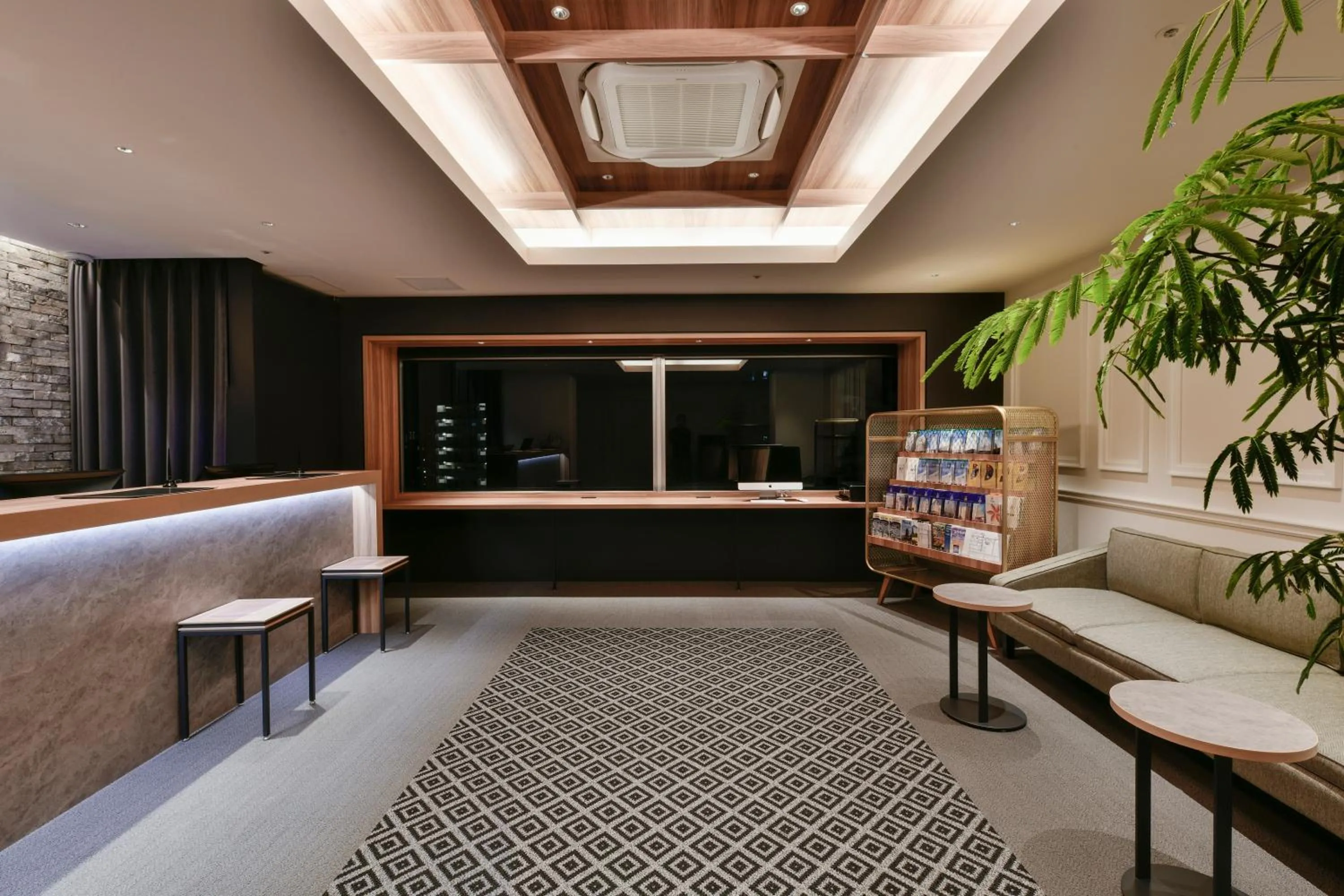 Lobby or reception in Vessel Inn Keisei Tsudanuma Station