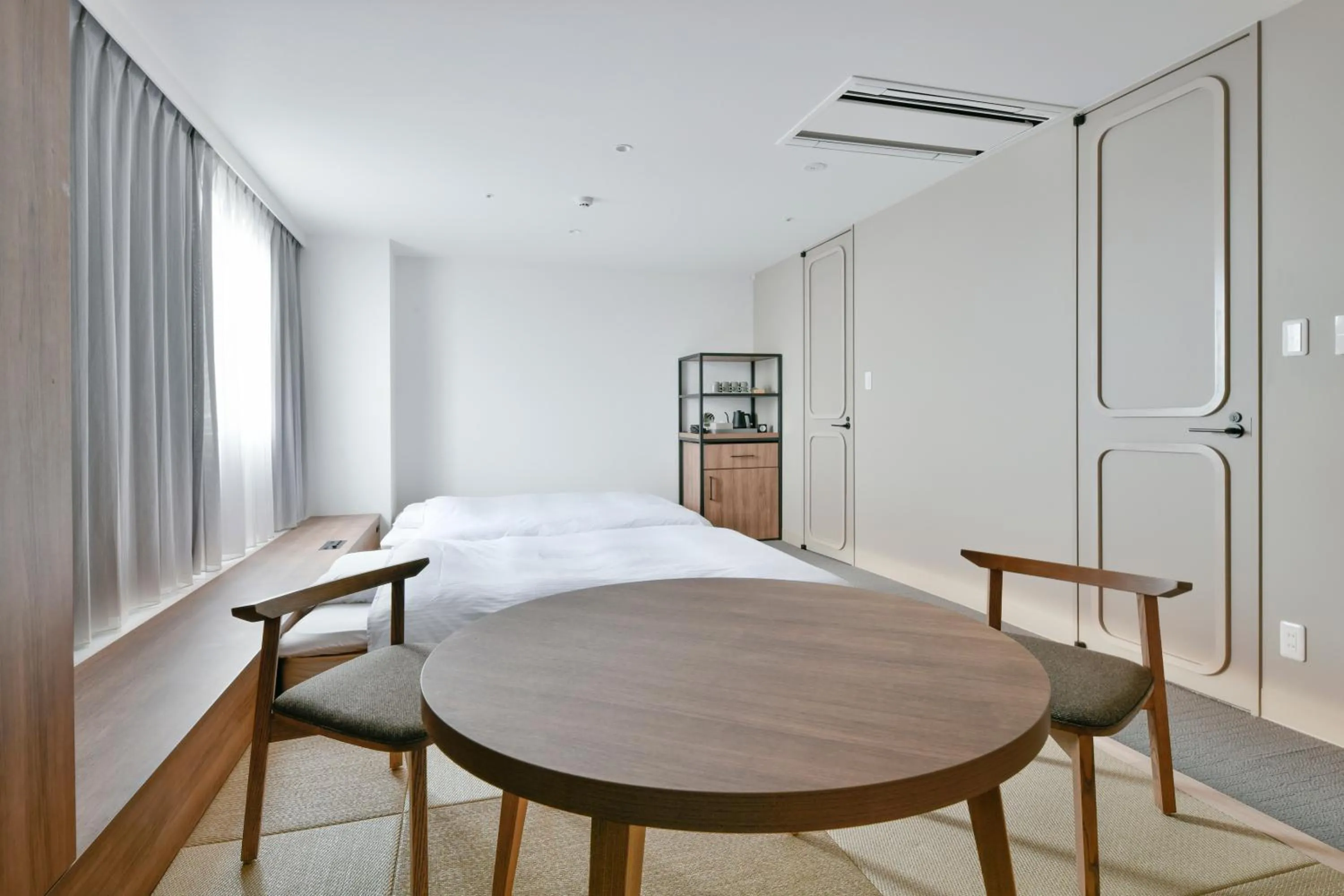 Photo of the whole room, Bed in Vessel Inn Keisei Tsudanuma Station