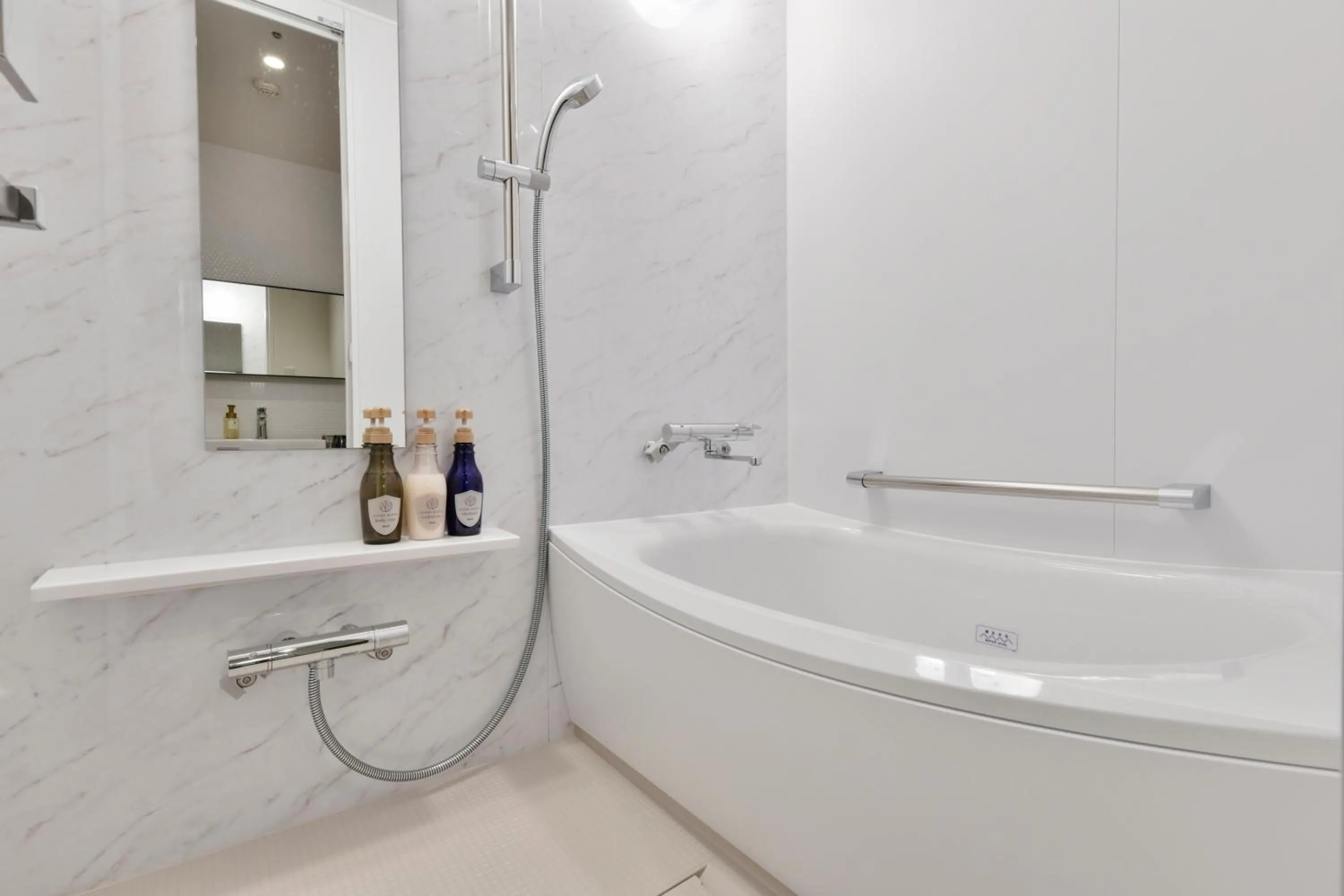 Shower in Vessel Inn Keisei Tsudanuma Station