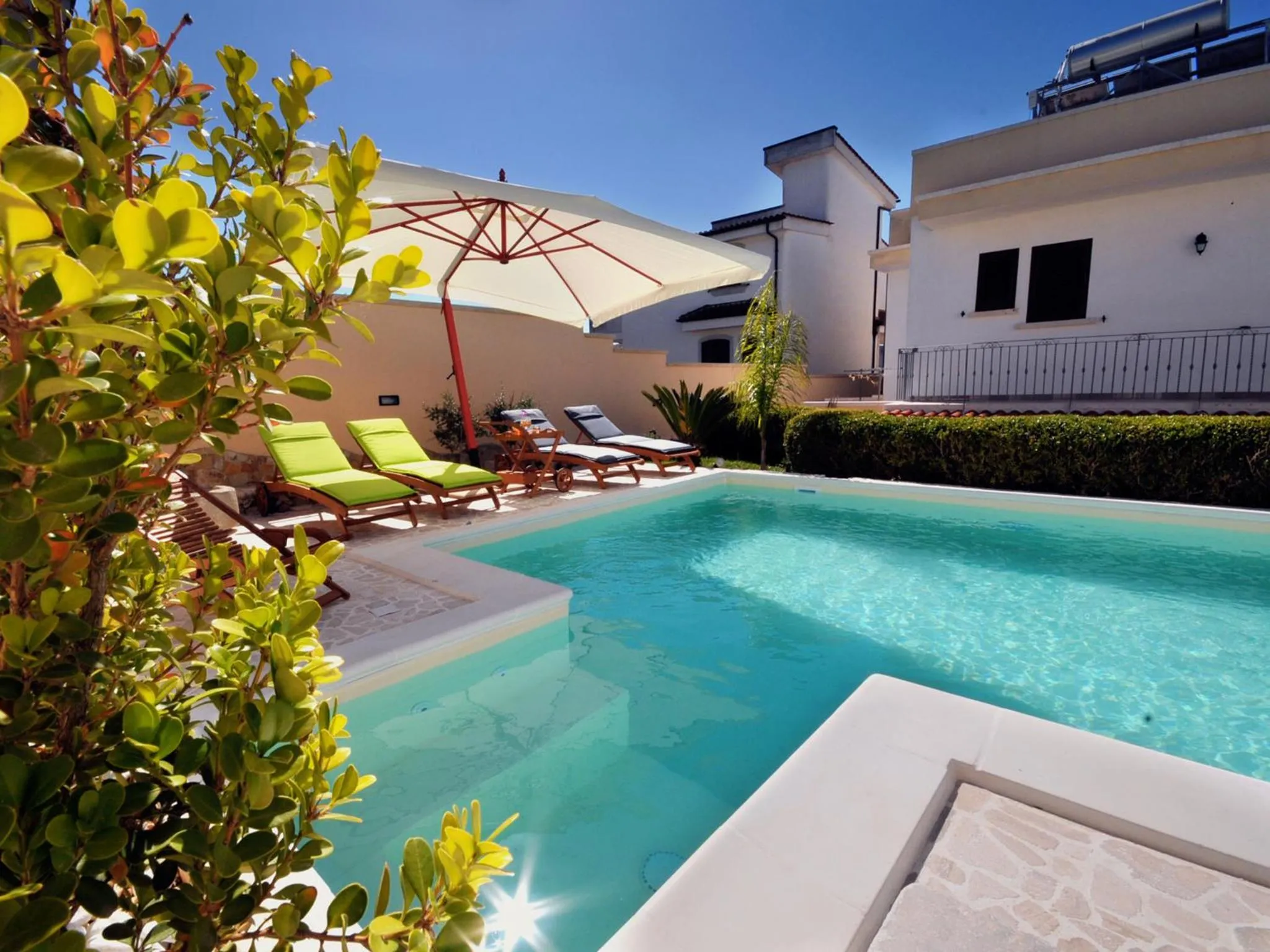 Swimming pool in Il Calesse B&B