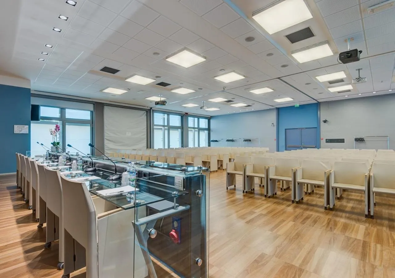 Business facilities in Camplus Bononia Casa per Ferie