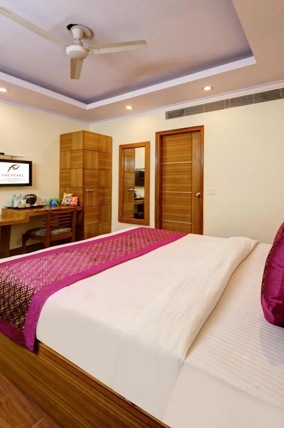 Bedroom, Bed in The Pearl- A Royal Residency