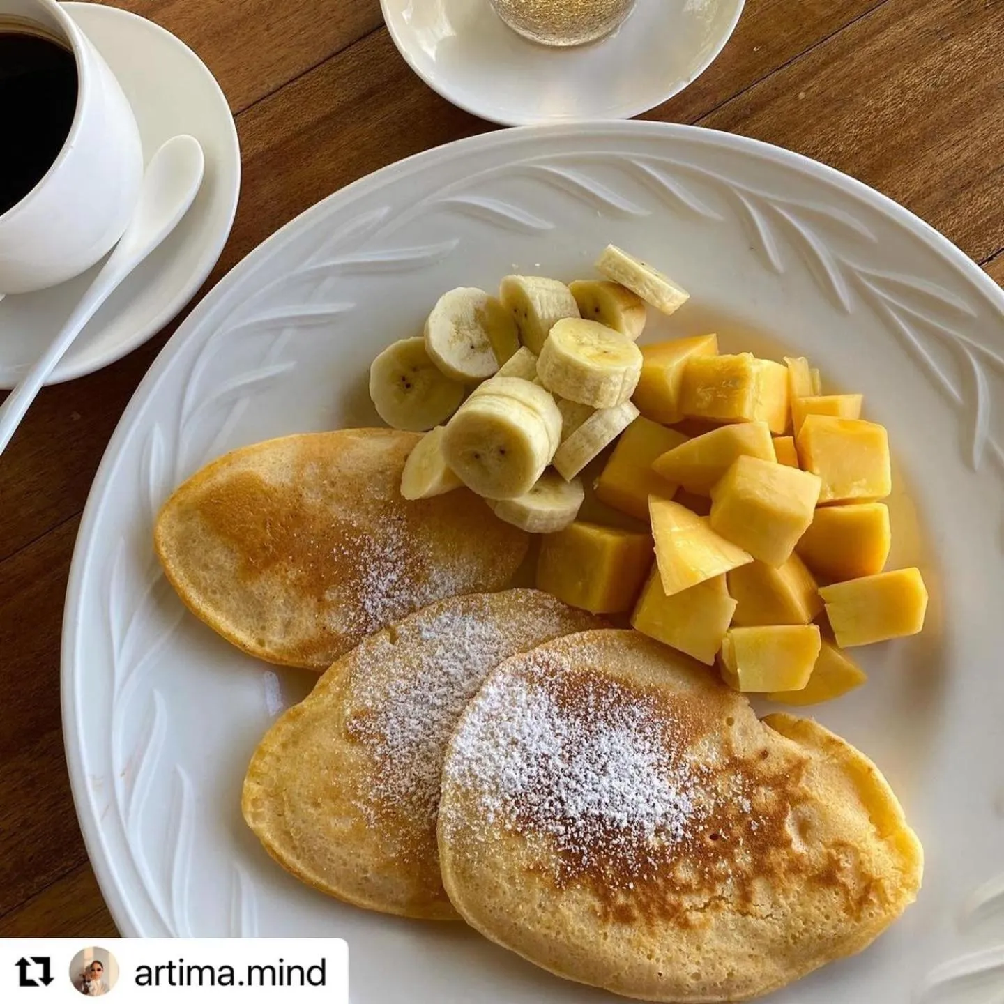 Breakfast in Little Moon Villa