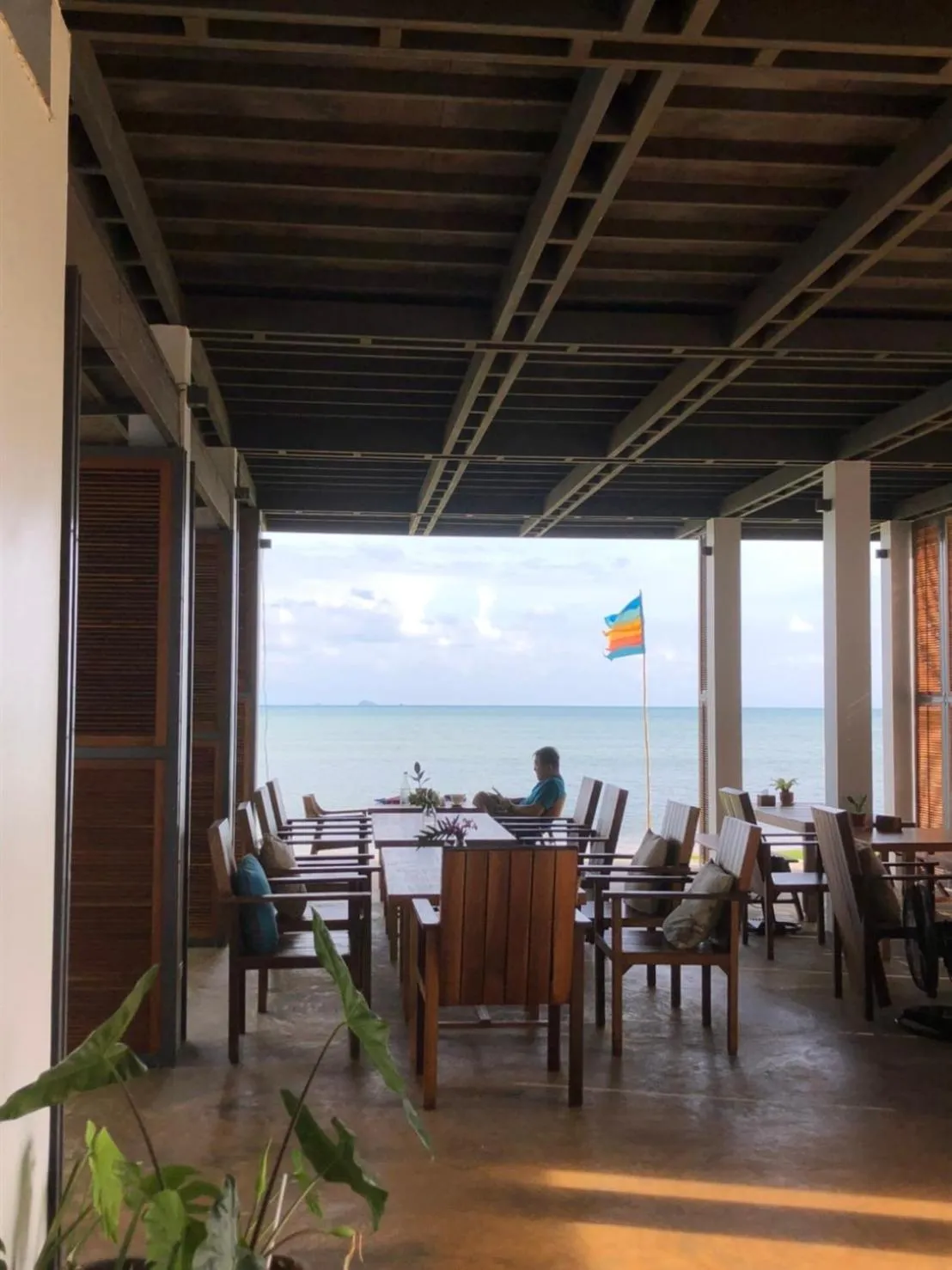 Restaurant/places to eat in Little Moon Villa