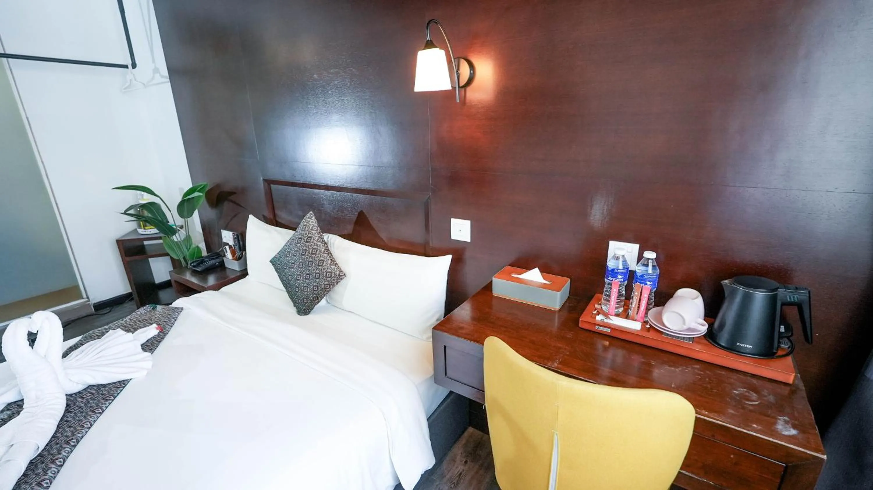 Bed in East Riverine Boutique Hotel