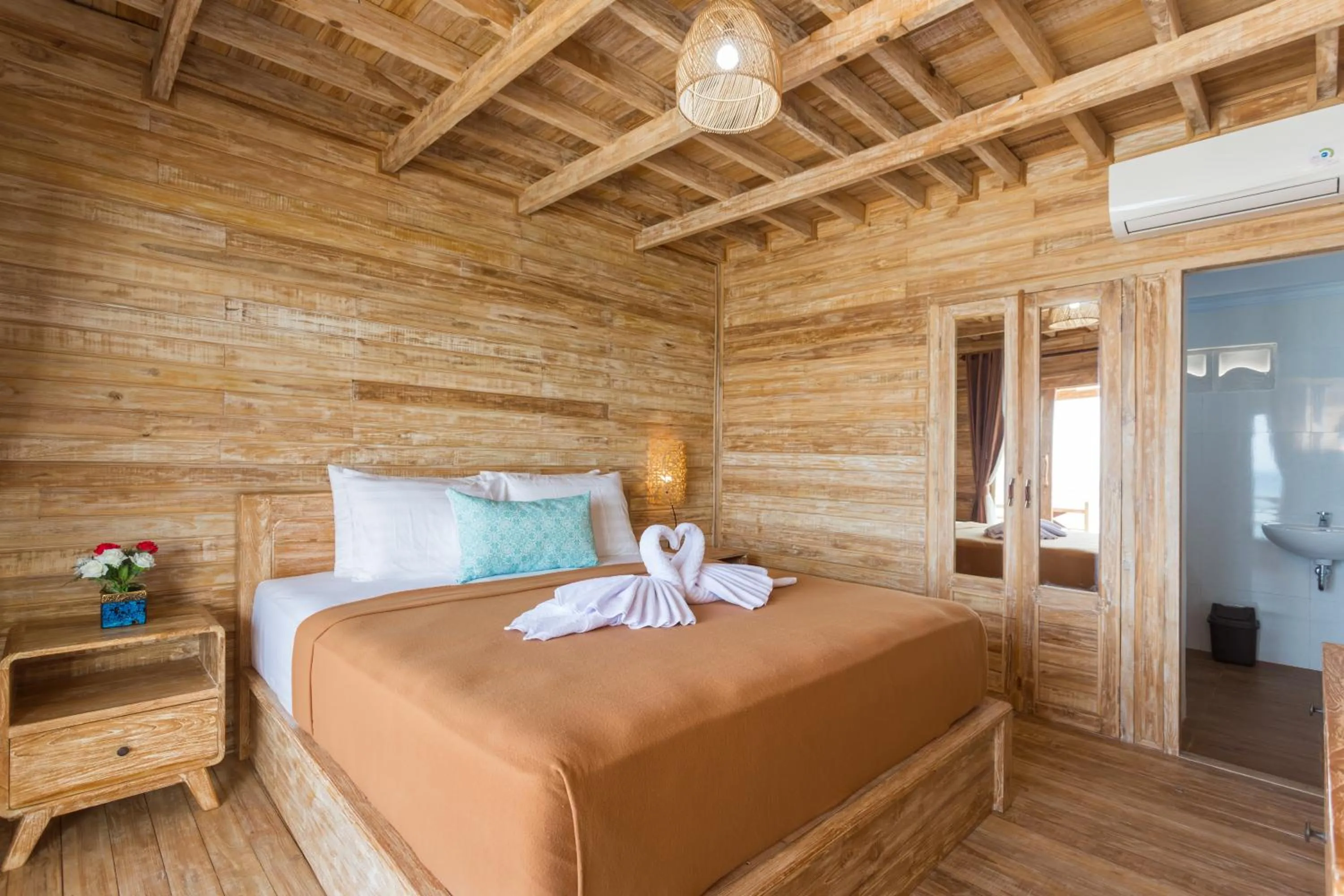 Bed in The Dewi Sun Sun Nusa Penida