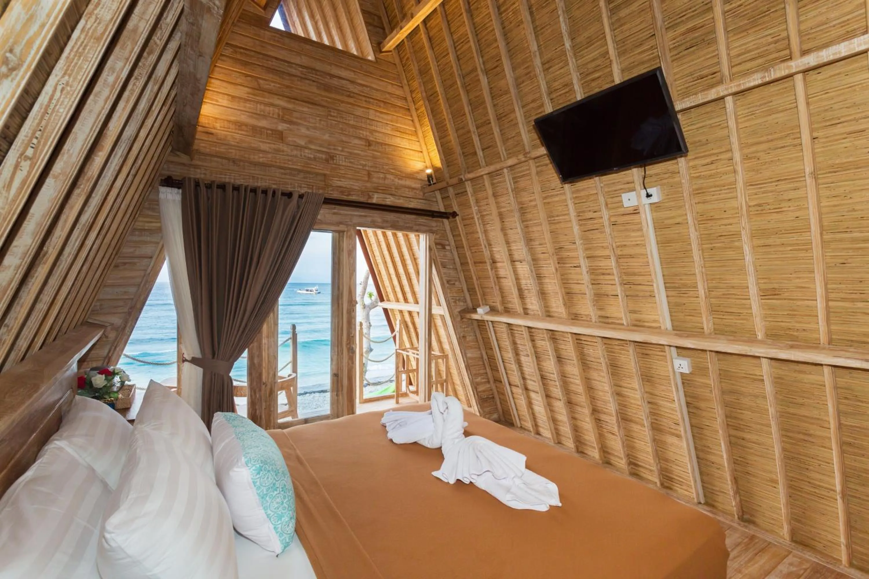 Bed in The Dewi Sun Sun Nusa Penida