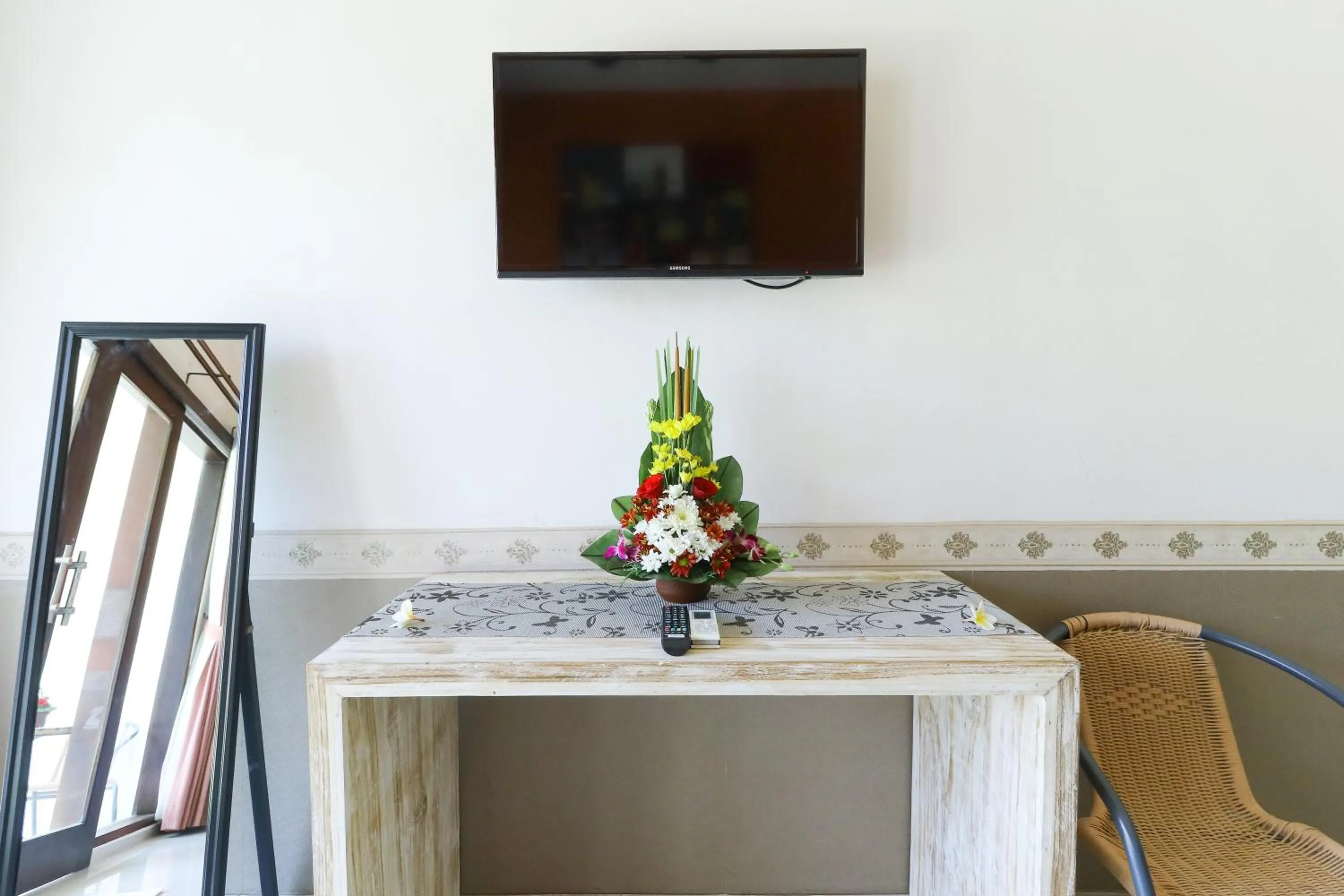 TV and multimedia in Ninja Suite Villa