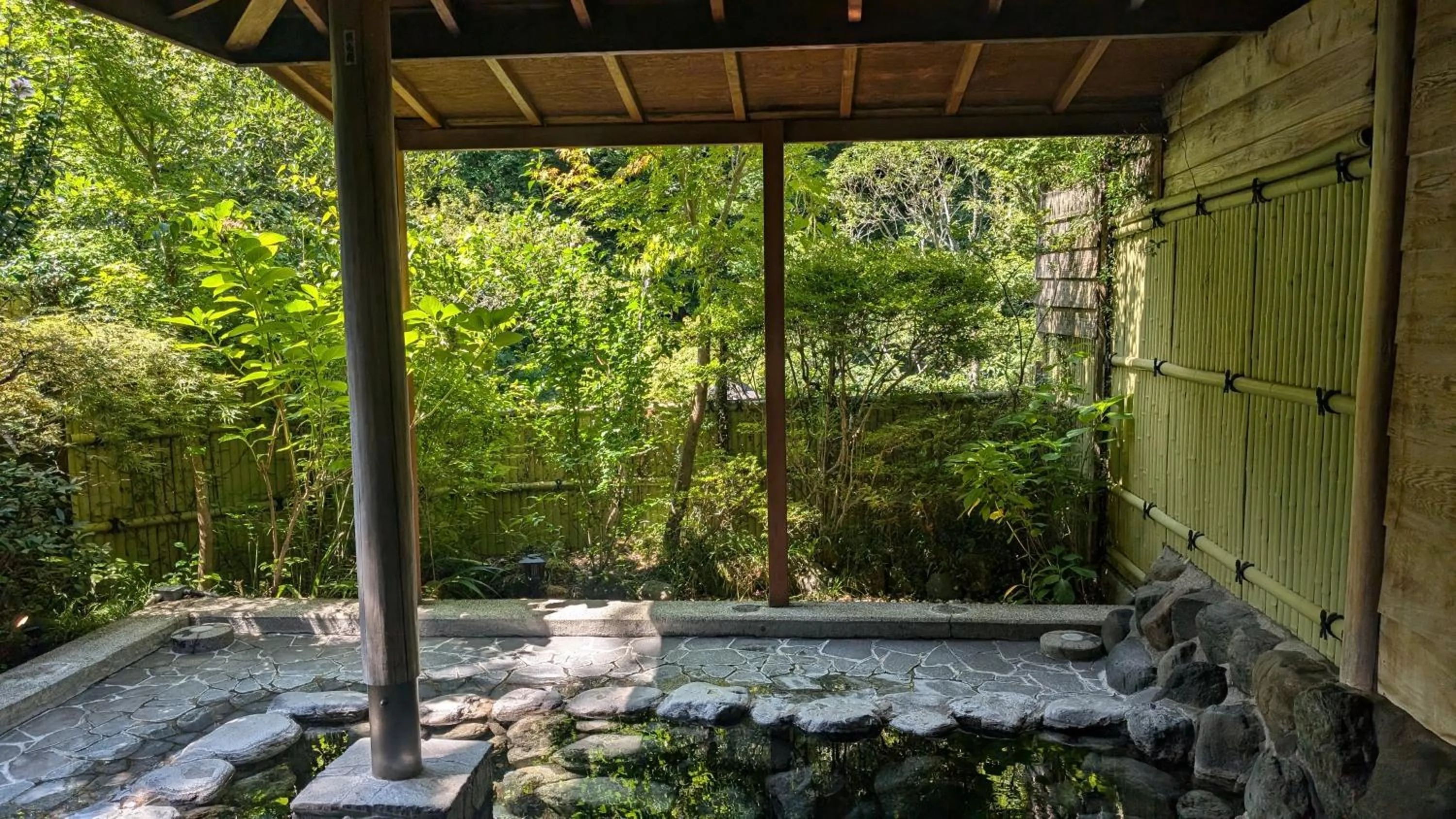Open Air Bath in Onsen Guest House Tsutaya