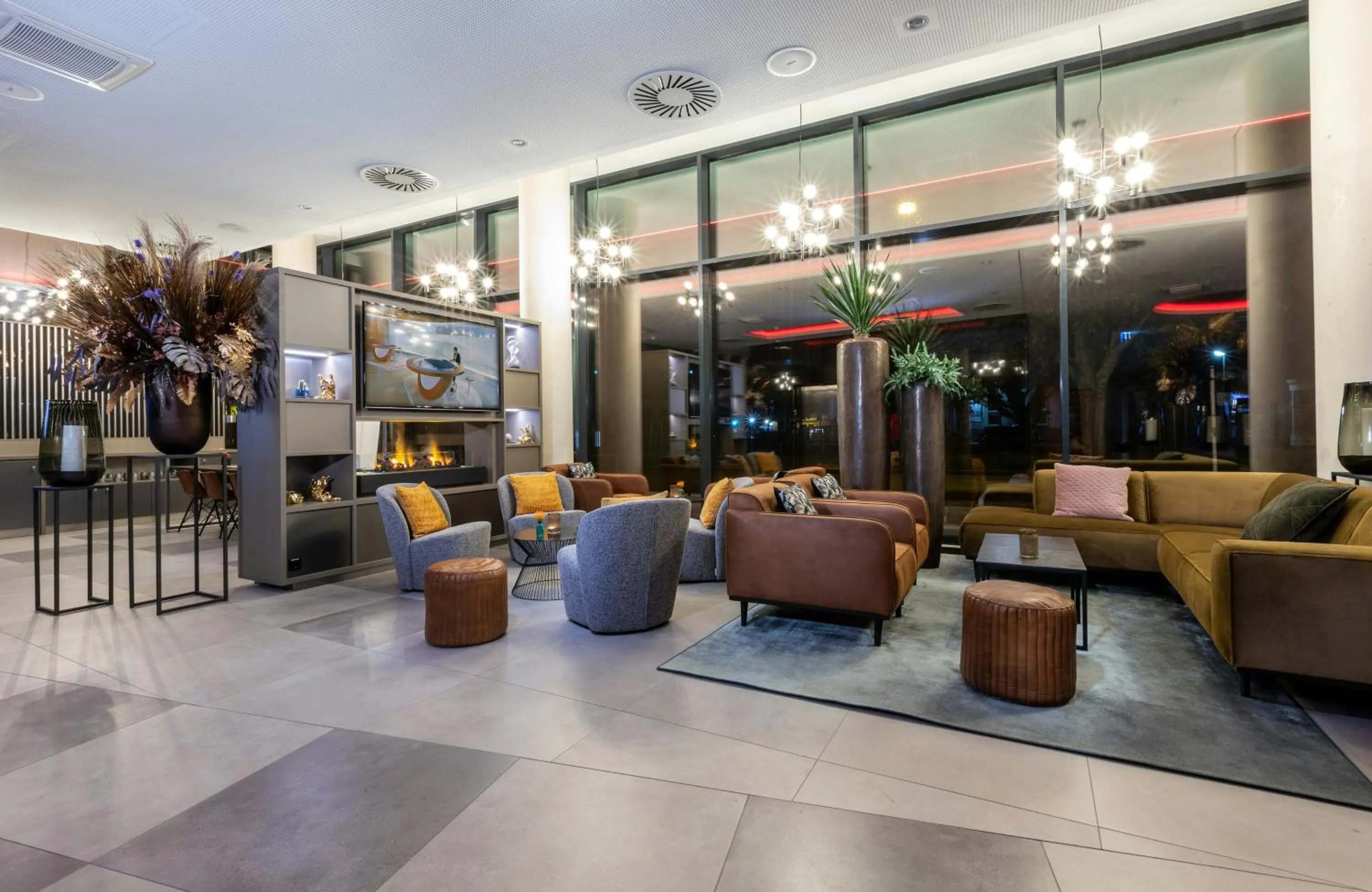 Lobby or reception in Leonardo Hotel Dortmund