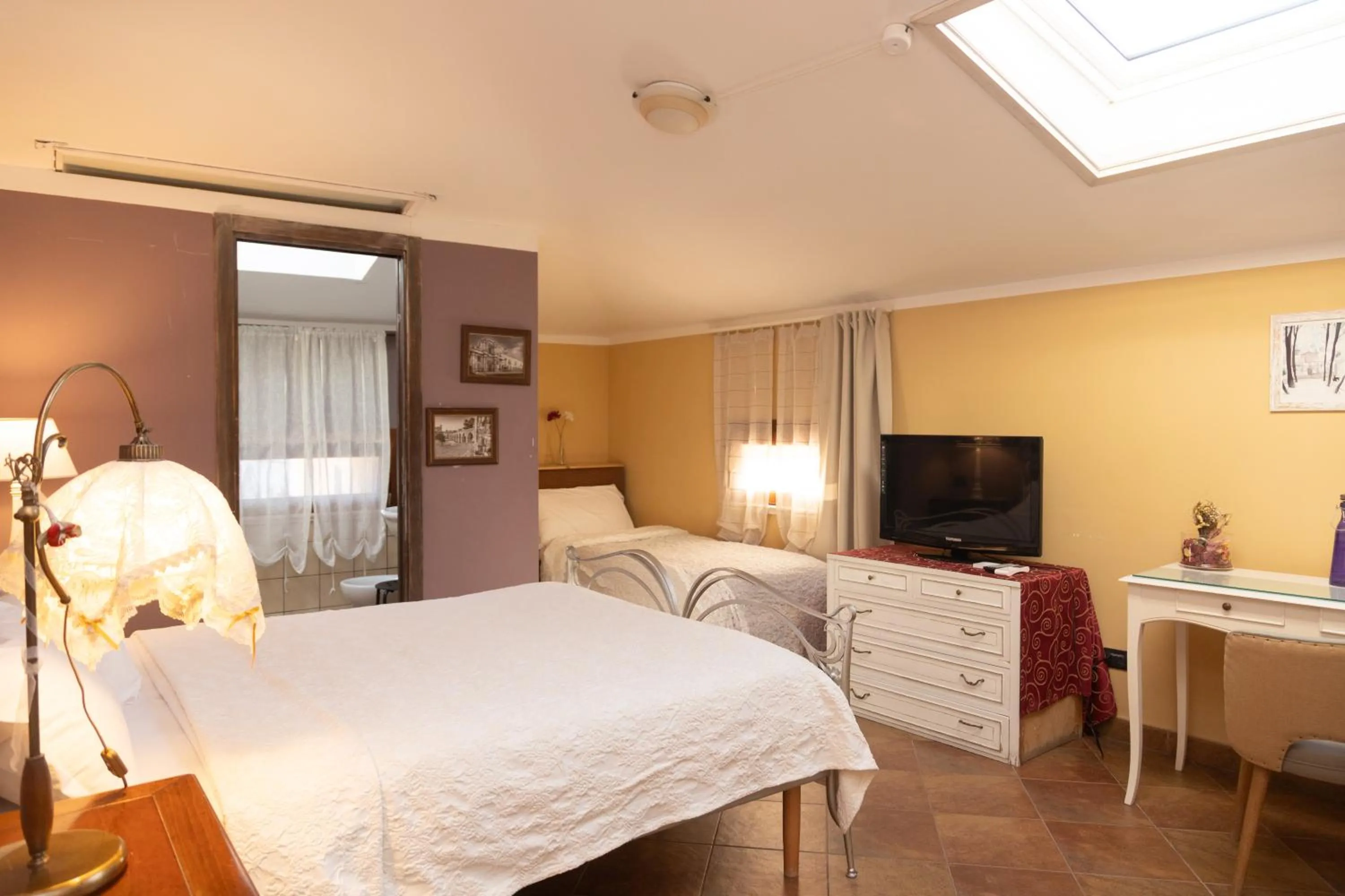 Bed in Room & Breakfast La Dimora