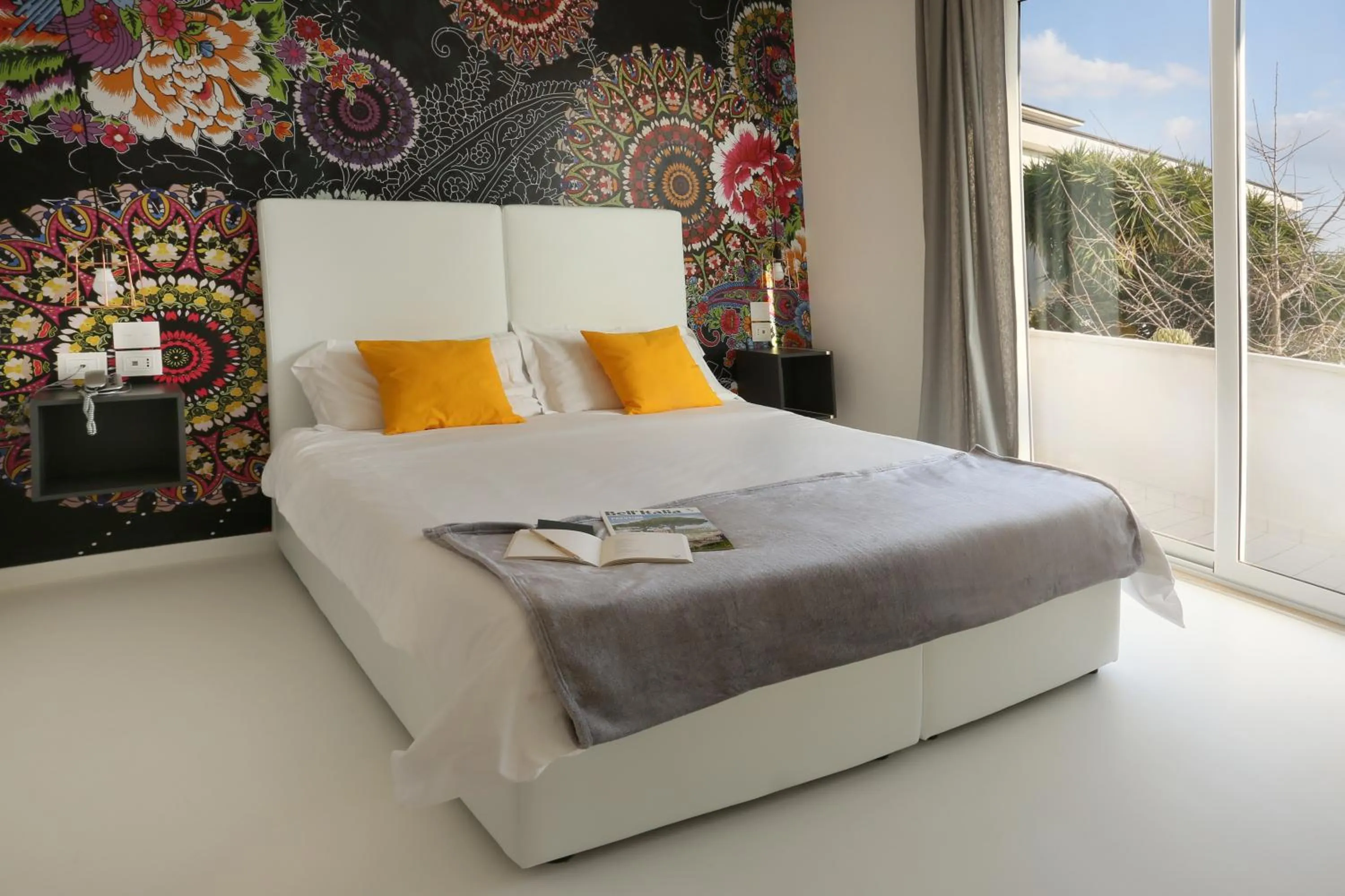 View (from property/room), Bed in Hotel Royal Paestum