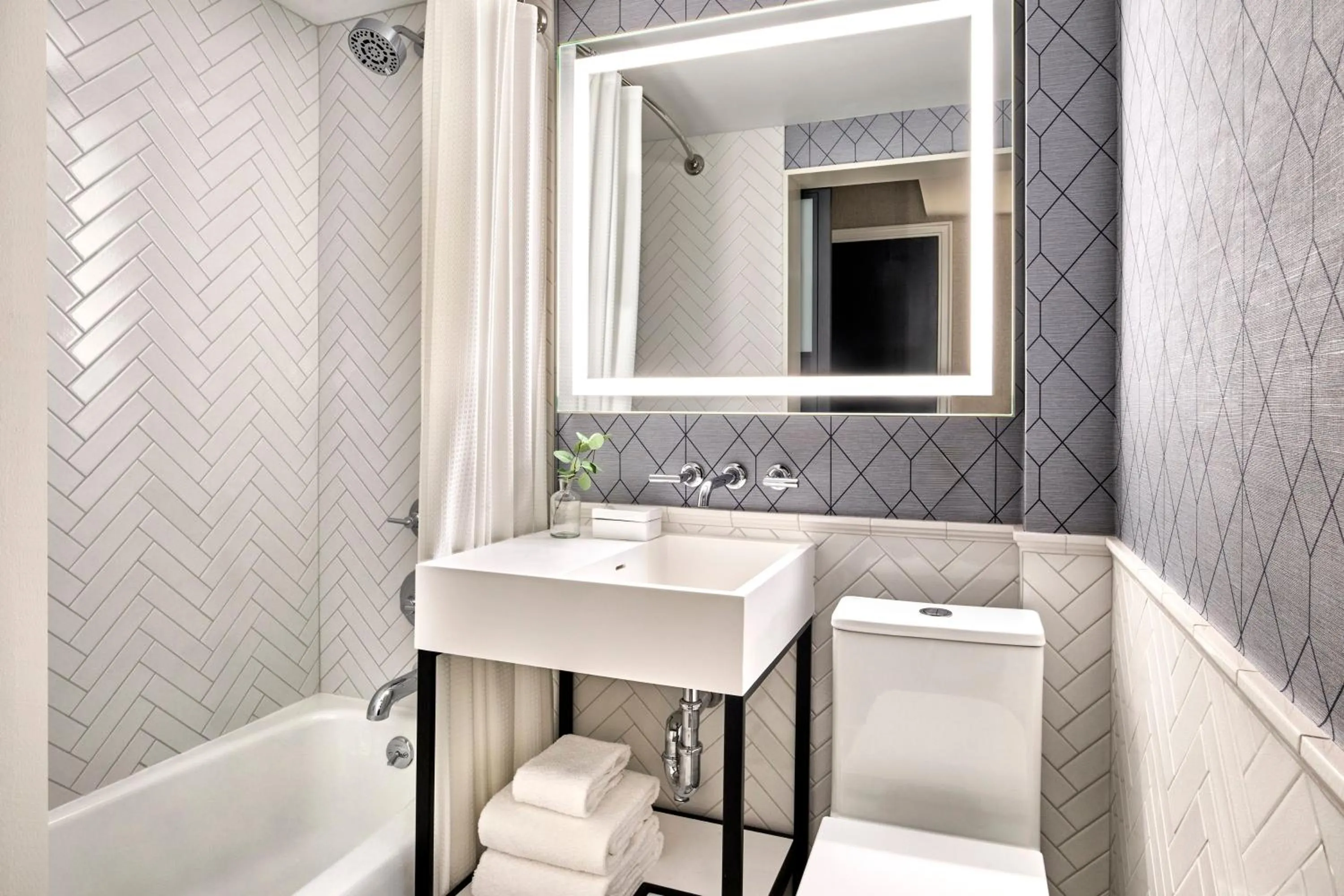 Bathroom in Boston Omni Parker House Hotel