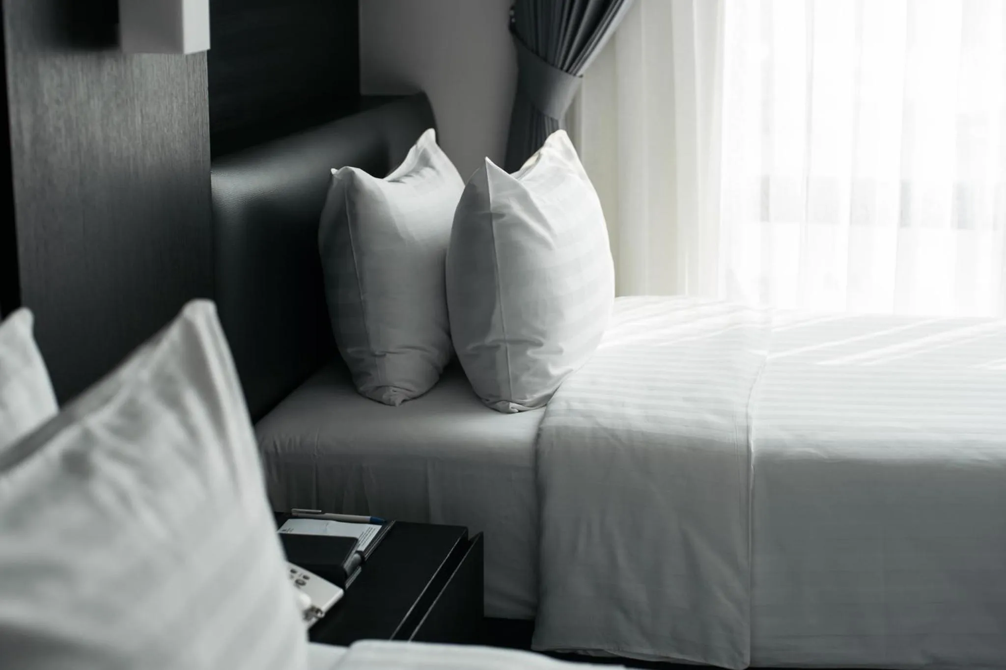 Bedroom, Bed in SureStay Hotel by Best Western Vientiane