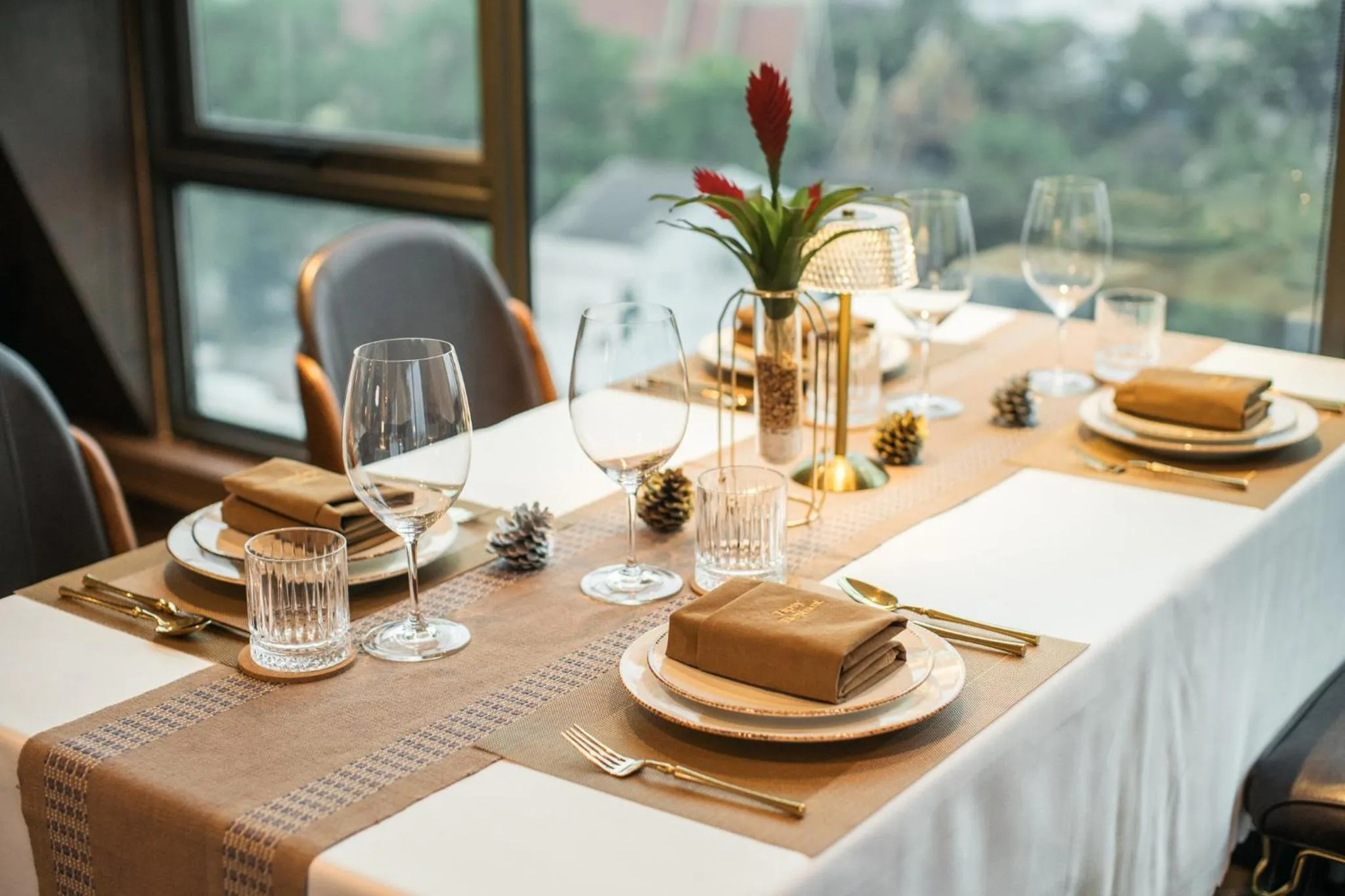 Lounge or bar in SureStay Hotel by Best Western Vientiane