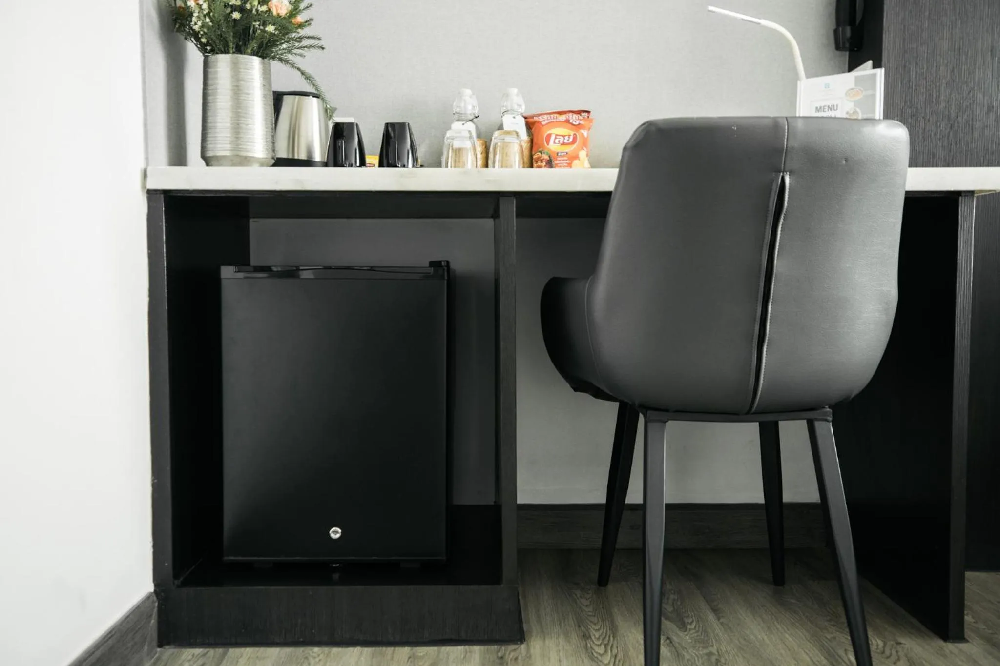 oven in SureStay Hotel by Best Western Vientiane