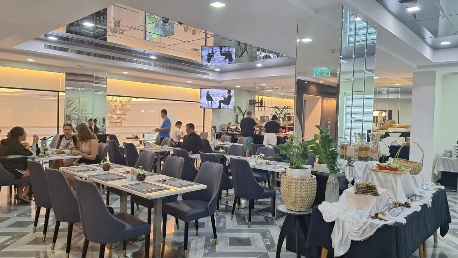 Breakfast in SureStay Hotel by Best Western Vientiane