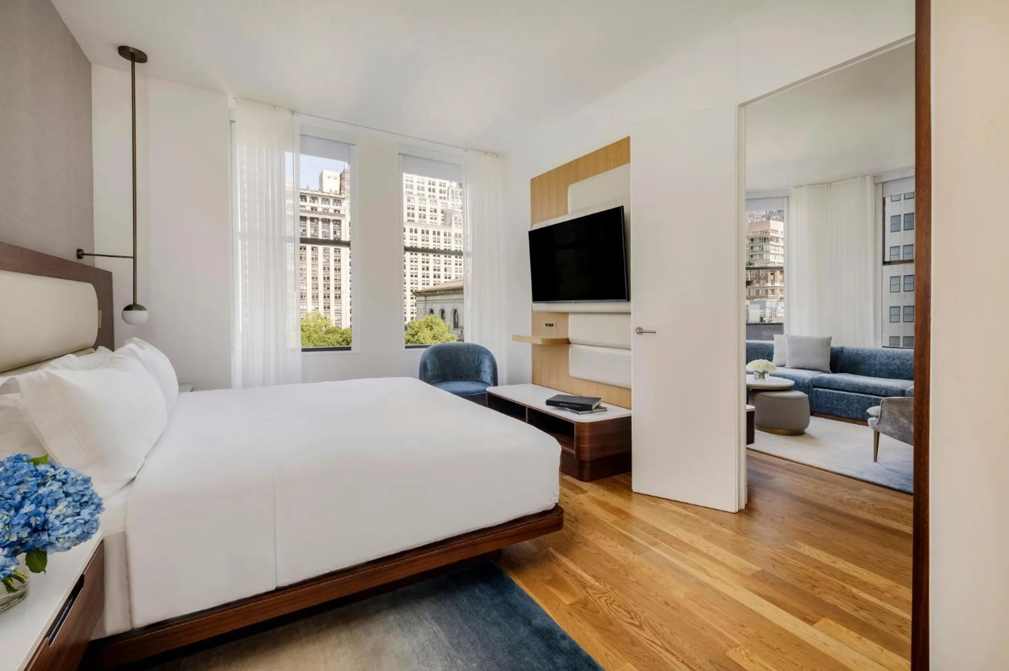 Bedroom, Bed in Bryant Park Hotel