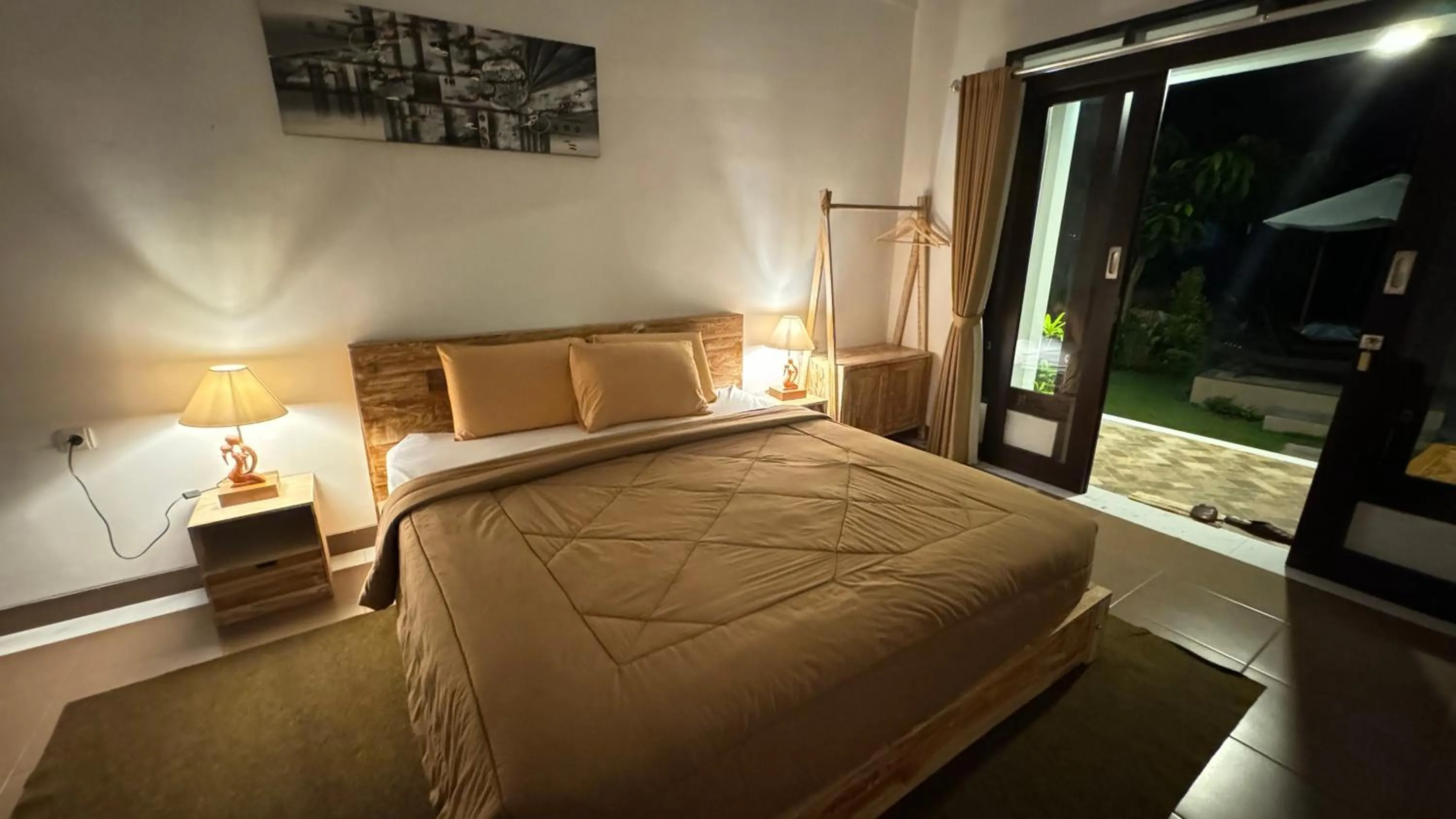 Bed in Batur lake view