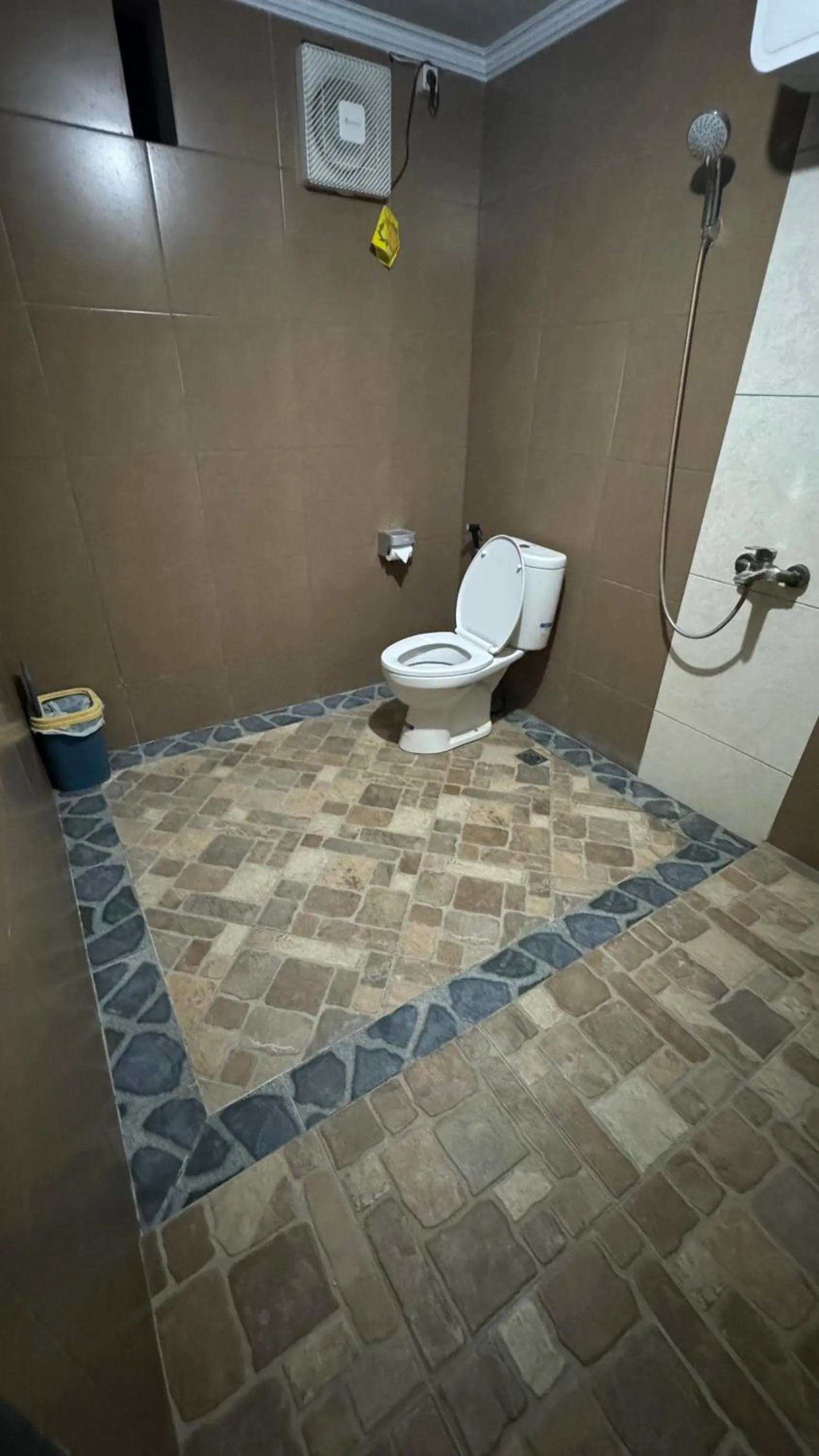 Toilet in Batur lake view