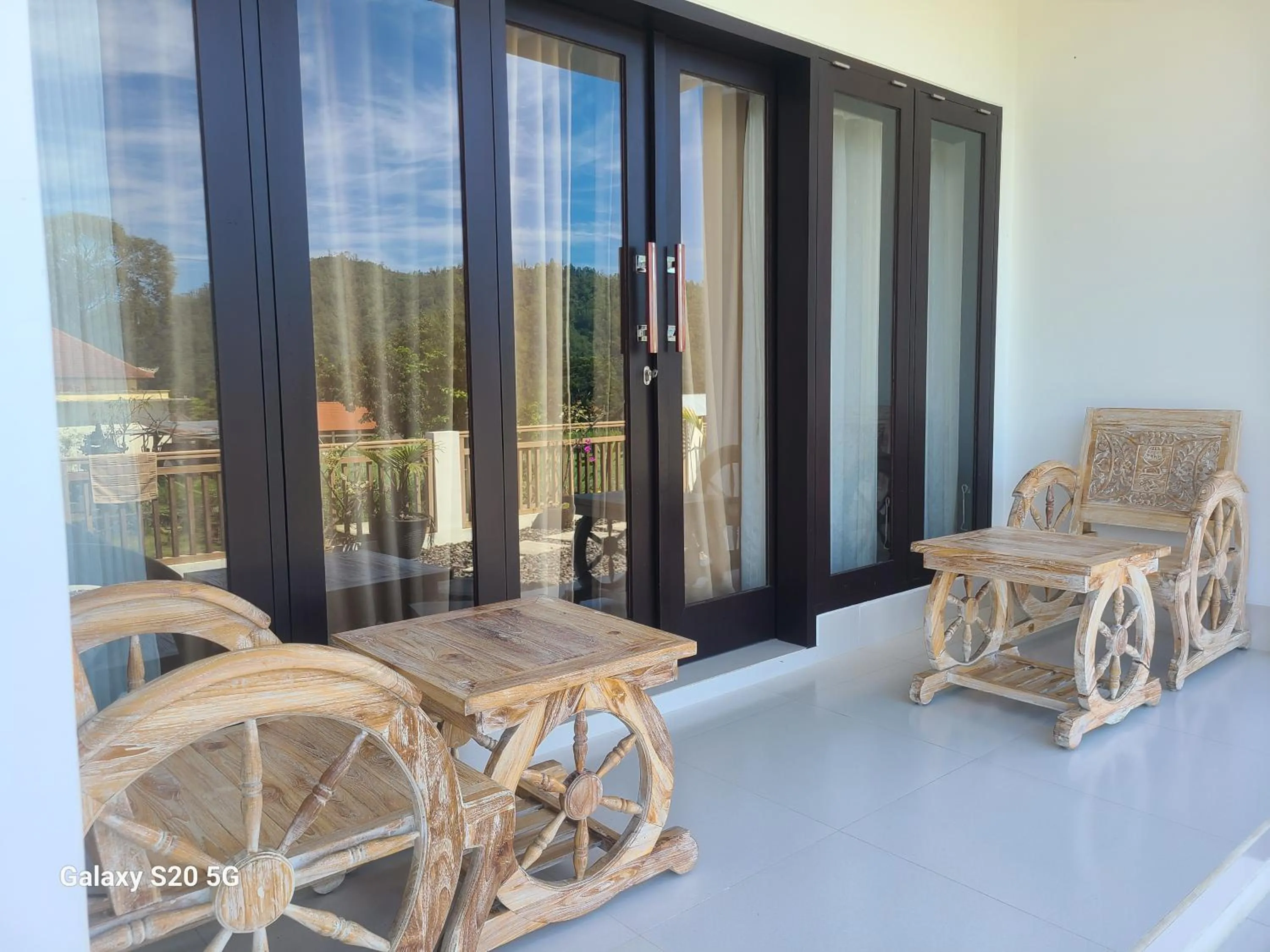 Bathroom in Batur lake view