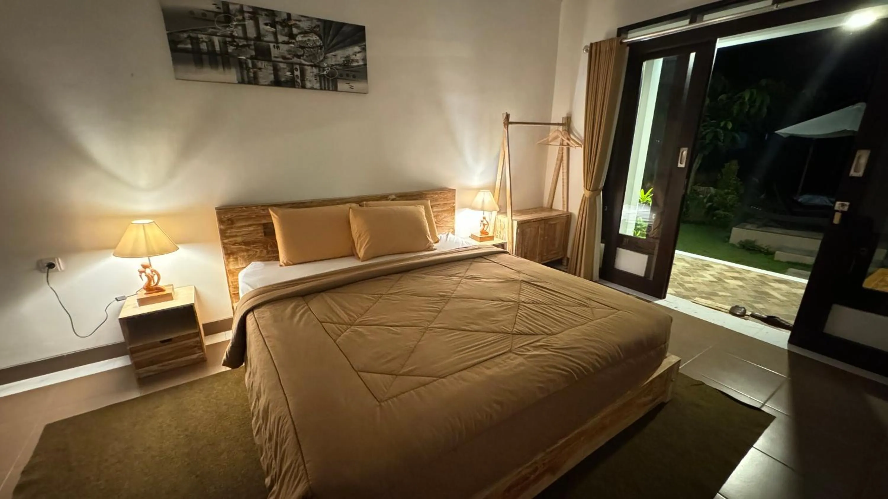 Bed in Batur lake view