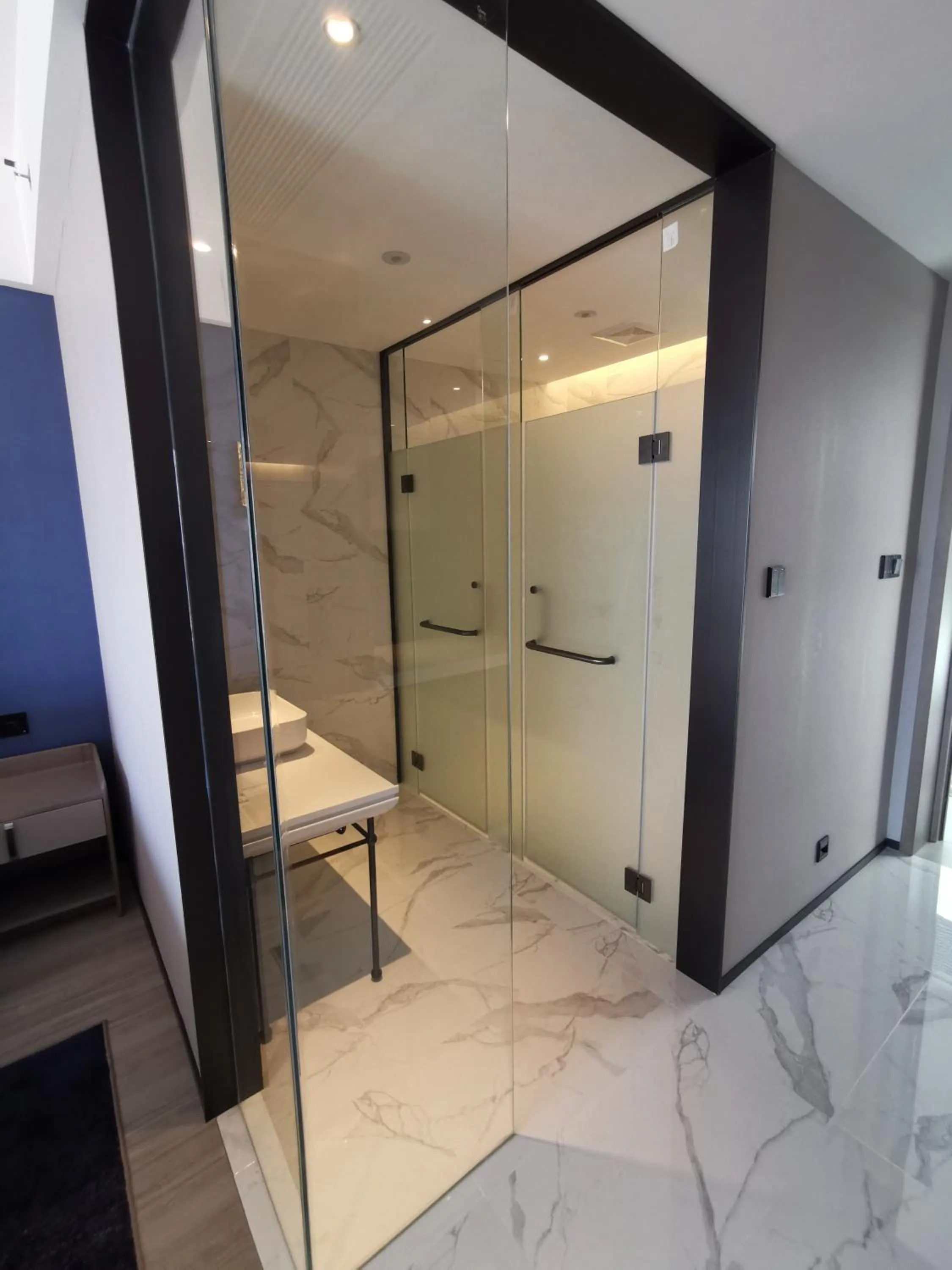 Shower in Tian Yi International Hotel 天艺国际酒店