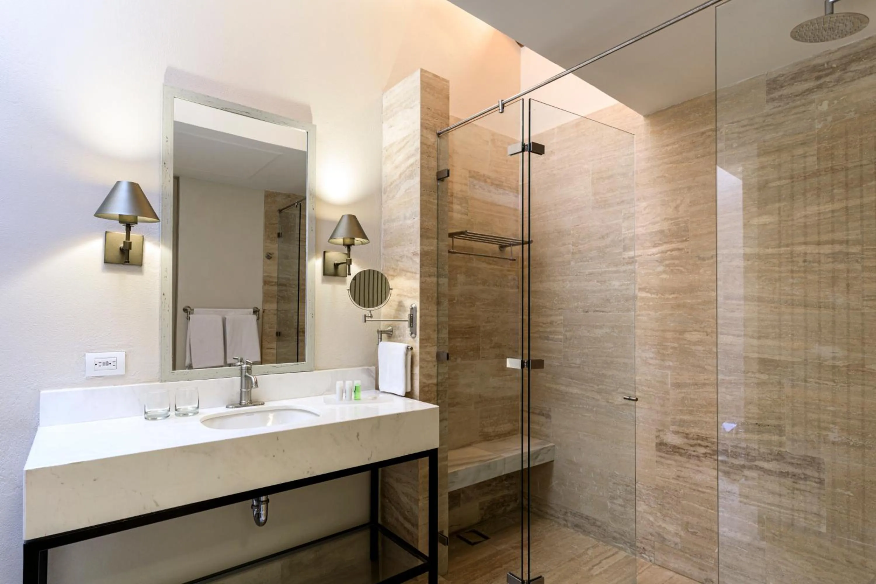 Toilet in Eurostars Marqués de Villalta