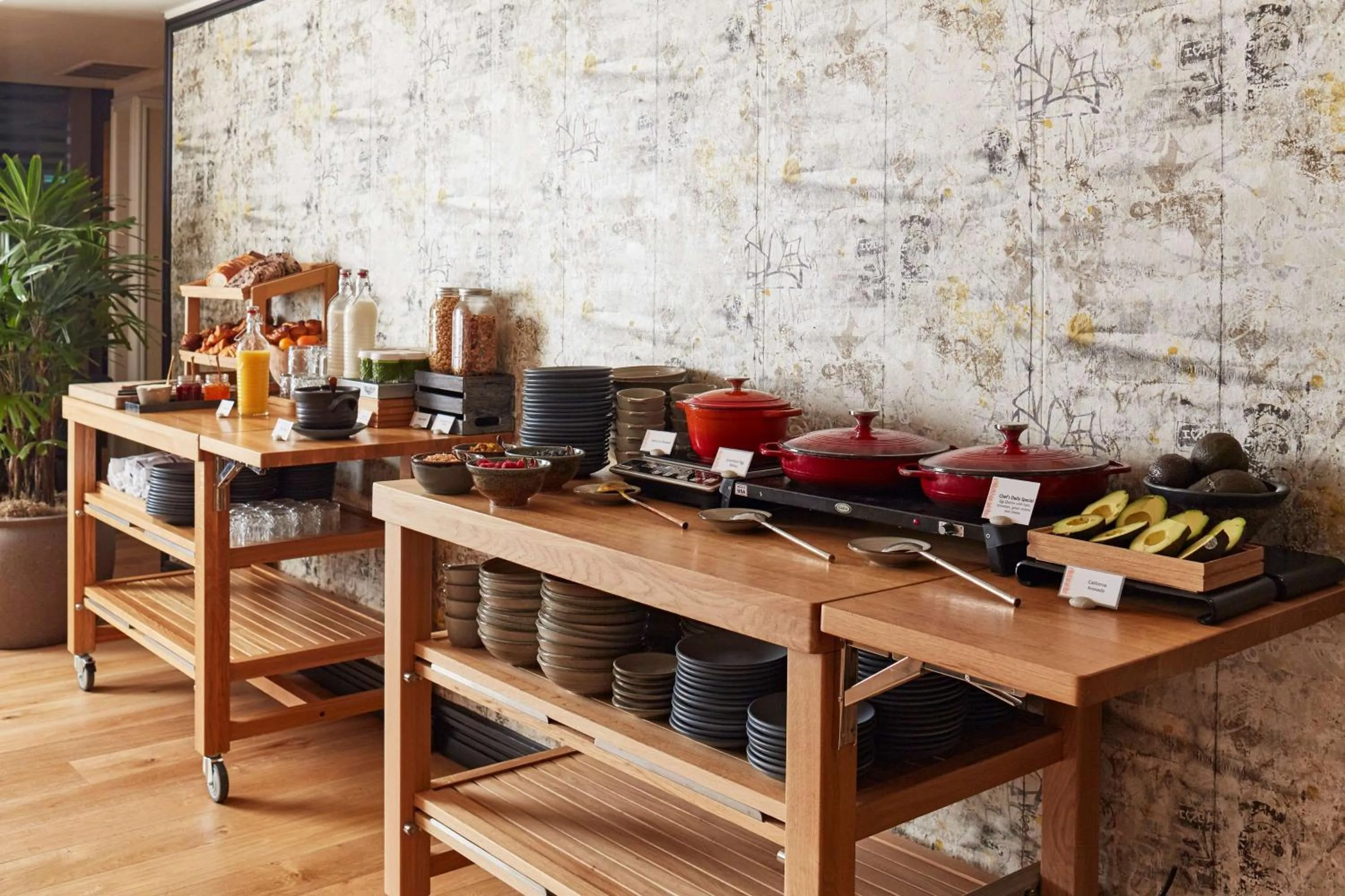 Restaurant/places to eat in Hotel Kabuki, part of JdV by Hyatt