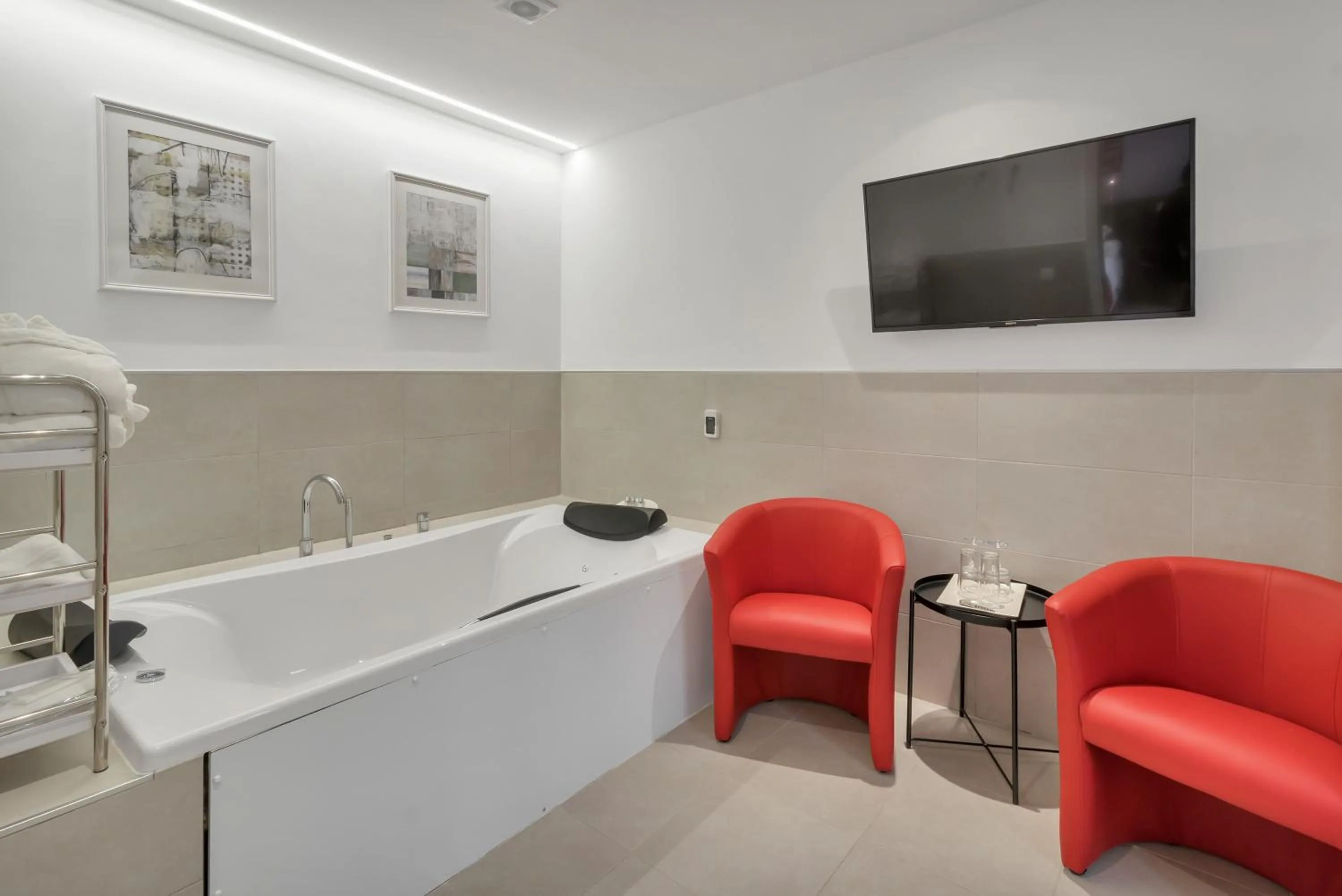 Hot Tub in Hotel Ronda Nuevo