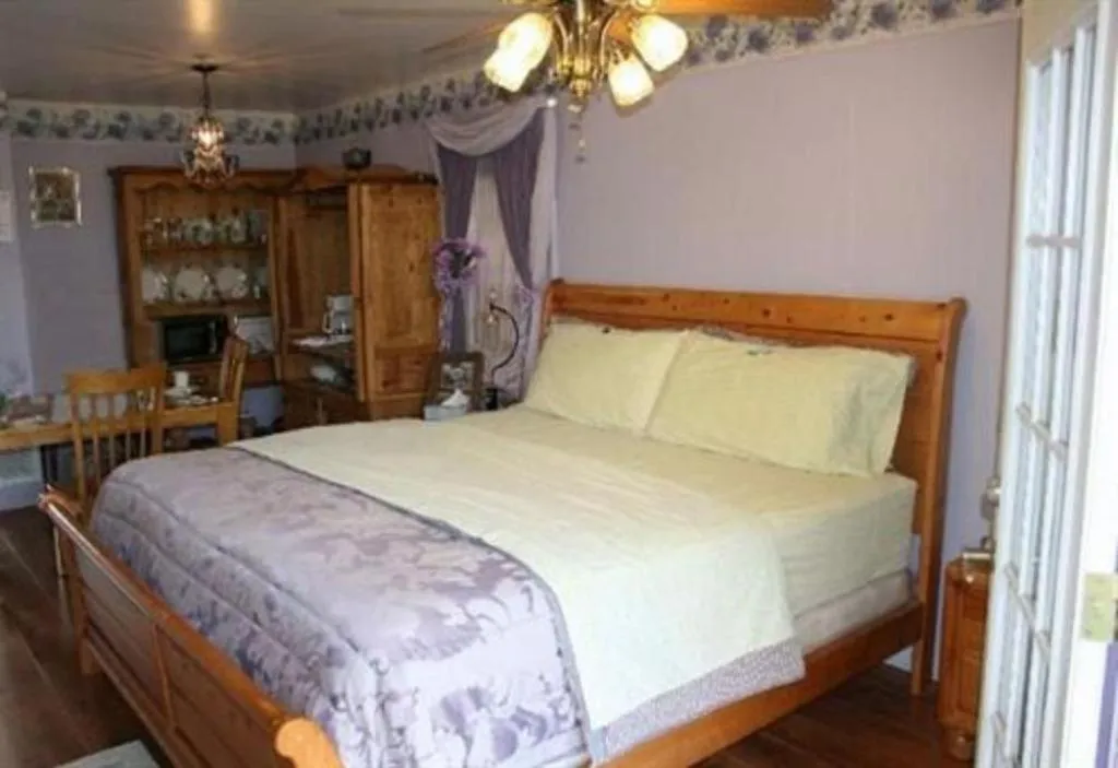 Other, Bed in Susan's Cottages