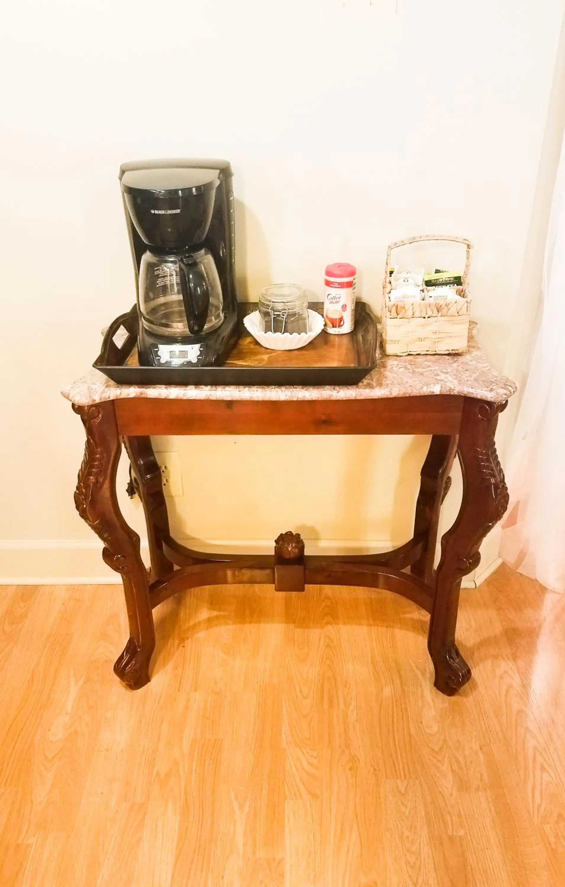 Bedroom in Susan's Cottages