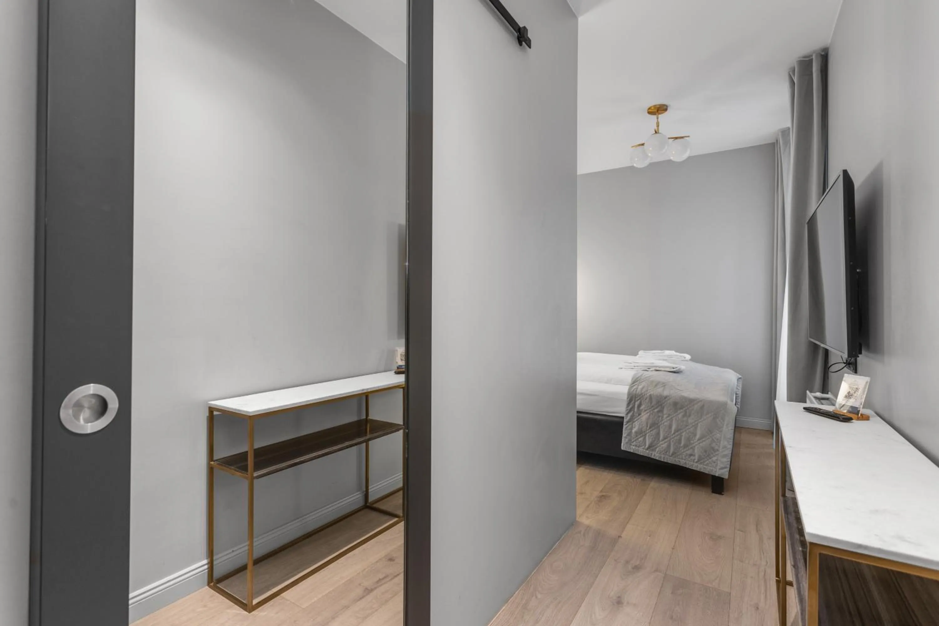 Bed in Midtown Hotel